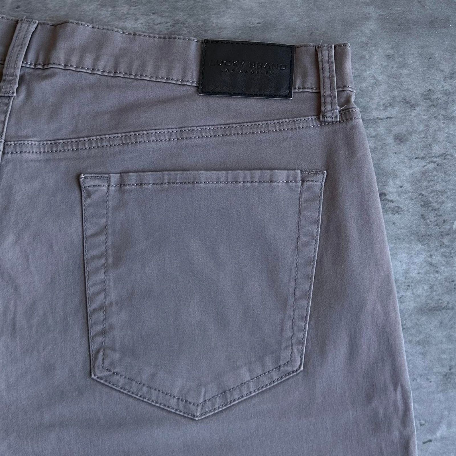 Japanese Brand × Lucky Brand Vintage Y2K Wolf Grey Lucky Brand Essential Casual Pants Size US 38 / EU 54 - 3 Thumbnail