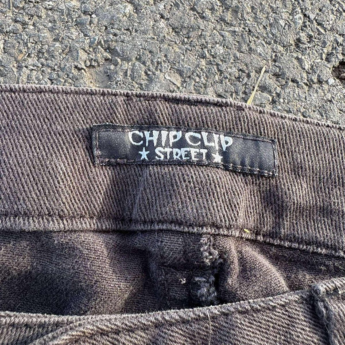 Japanese Brand CHIP CLIP Street Distressed Slim Jeans Size US 32 / EU 48 - 3 Thumbnail