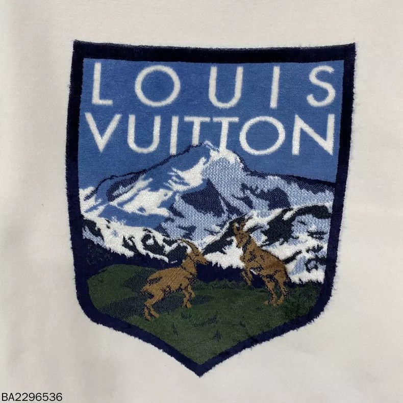 Louis Vuitton Louis Vuitton Logo Sweatshirt with Mountain Design-2506 Size US XS / EU 42 / 0 - 4 Thumbnail