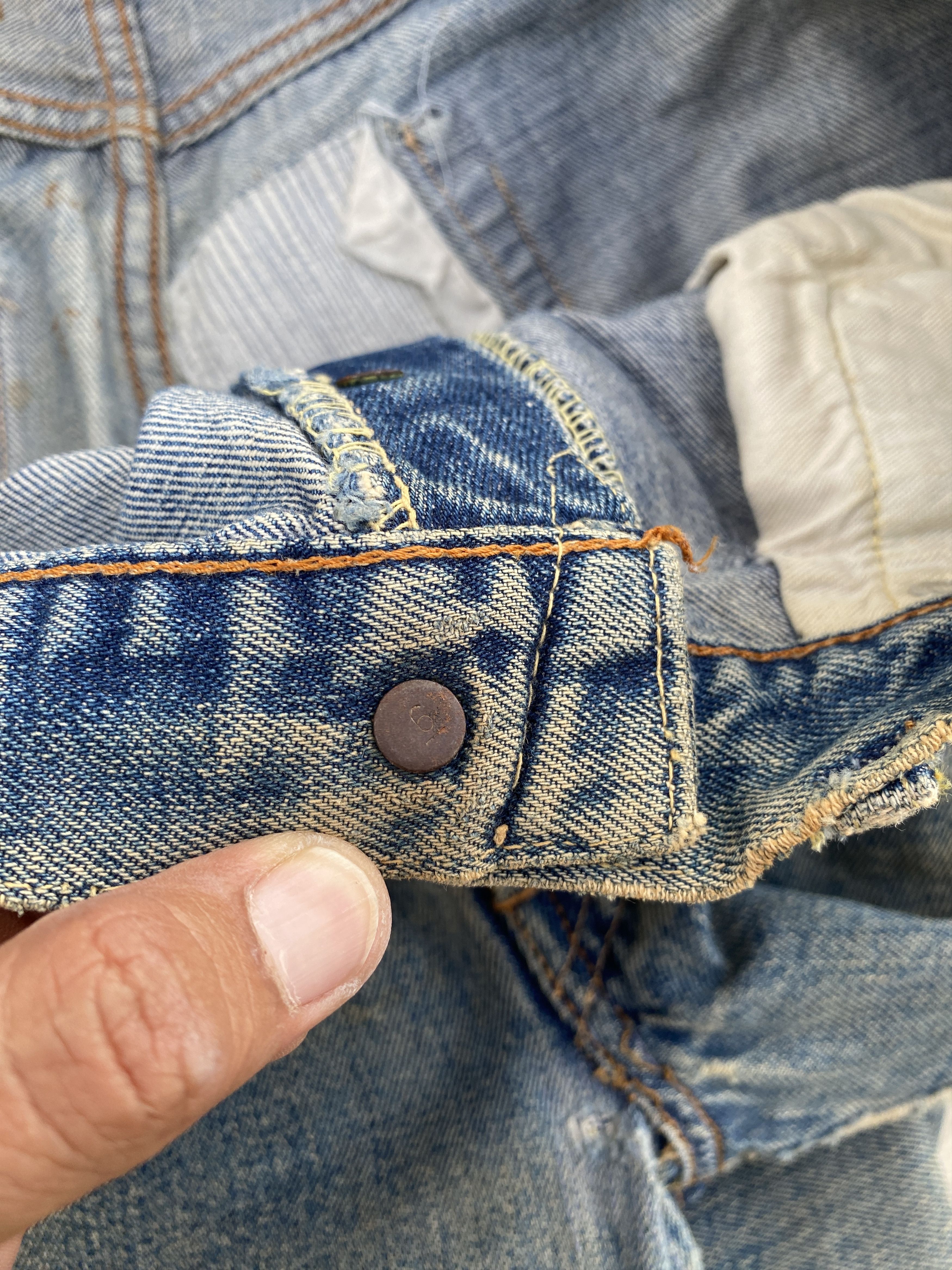 Levi's Vintage 60s Levis 501 Big E V-Stitch #6 Selvedge Jeans Size US 35 - 12 Thumbnail
