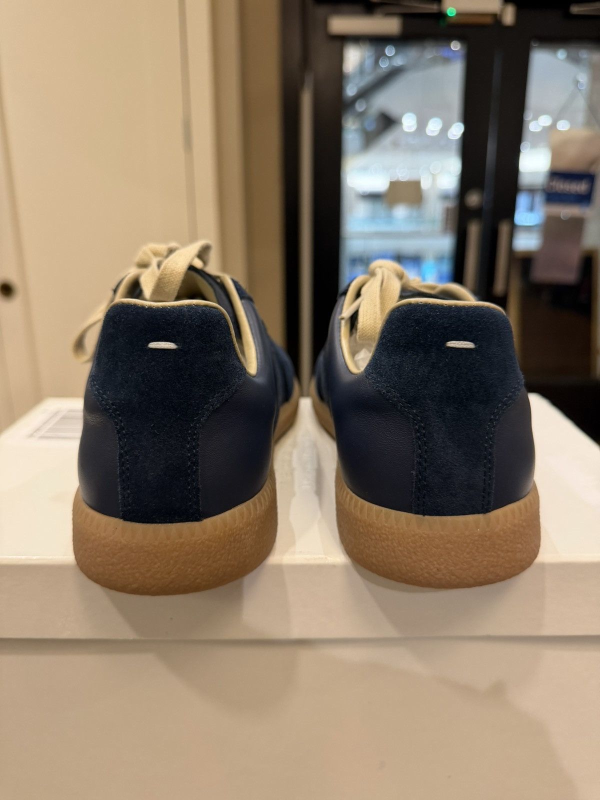Maison Margiela Maison Margiela Replica Gats - Navy Size US 8 / EU 41 - 3 Thumbnail