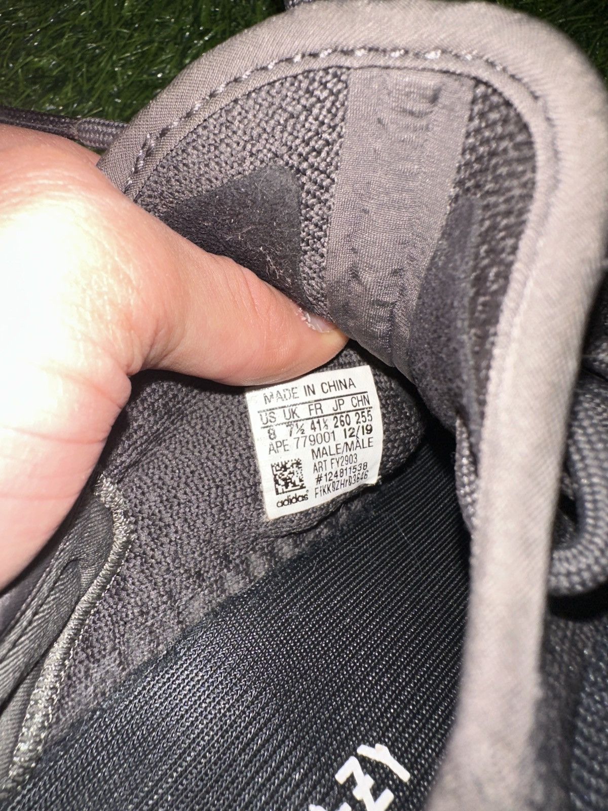 Yeezy Adidas yeezy kanye west 350 v2 black non reflective size 8 Size US 8 / EU 41 - 7 Thumbnail