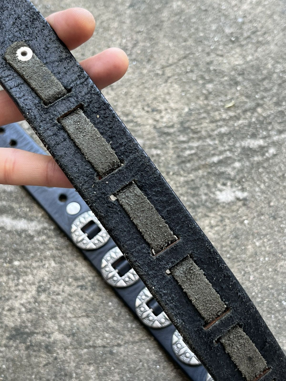 Genuine Leather KAPITAL STYLE //Vtg. CANADIAN CONCHO LEATHER BELT Size 30 - 9 Thumbnail