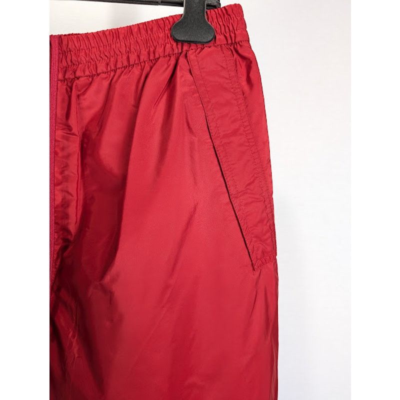 Prada o1rshd1 RE-Nylon Piuma Trousers in Red Size US 36 / EU 52 - 9 Thumbnail