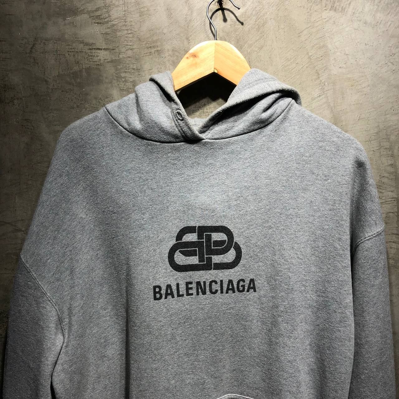 Balenciaga Balenciaga BB logo interlocking pull over hoodie Size US XXL / EU 58 / 5 - 2 Thumbnail