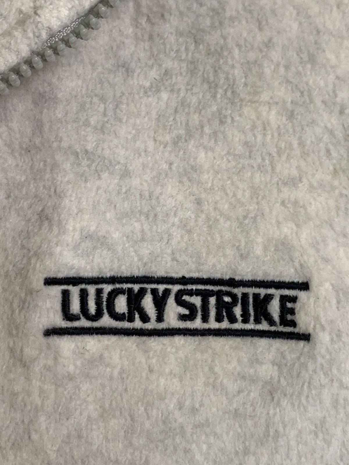 Vintage Rare Design Vintage Lucky Strike Half Zipper Fleece Sweater Size US M / EU 48-50 / 2 - 5 Thumbnail