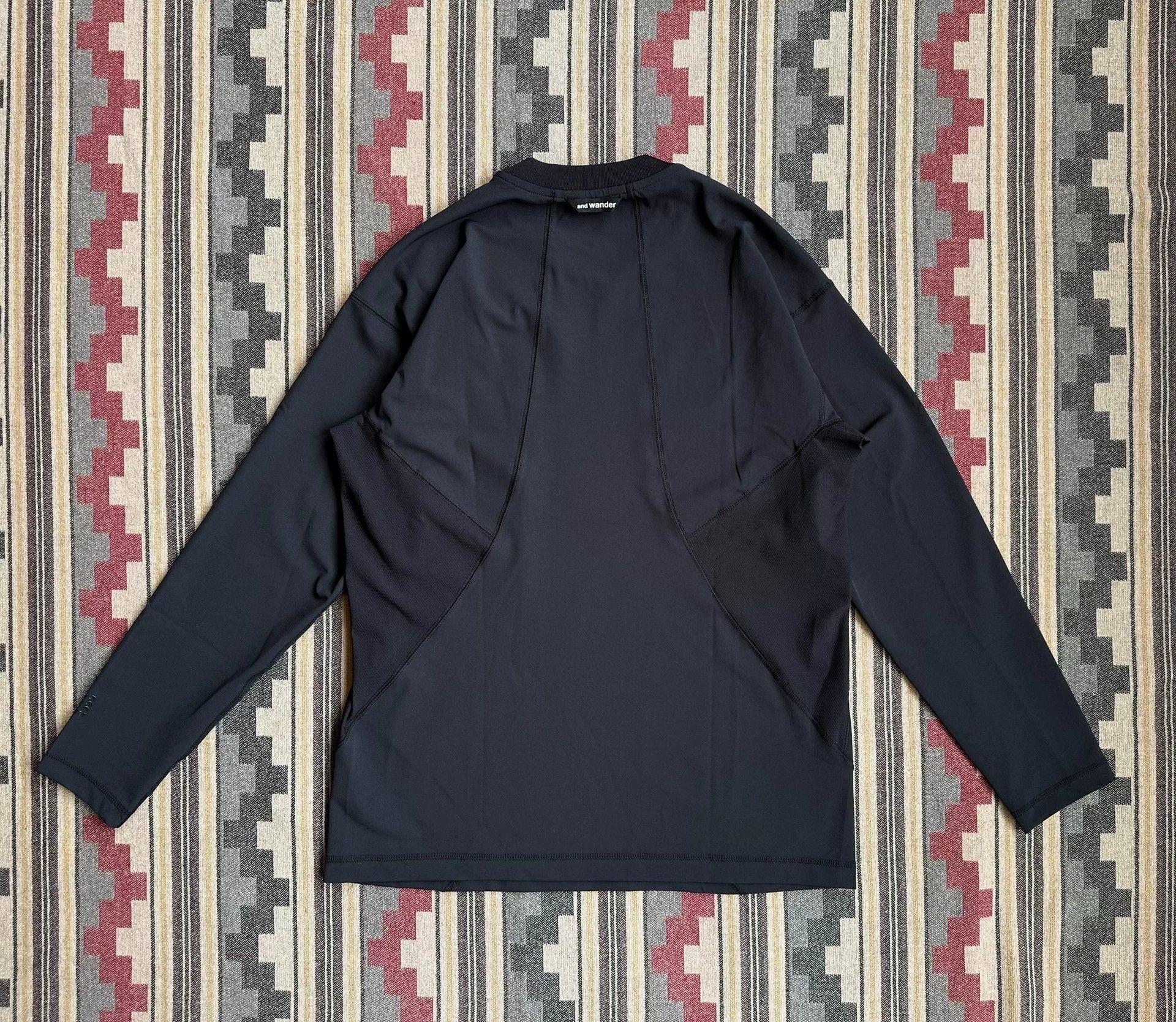 And Wander and wander Rush Guard Outdoor QD LS Tee Size US M / EU 48-50 / 2 - 2 Thumbnail