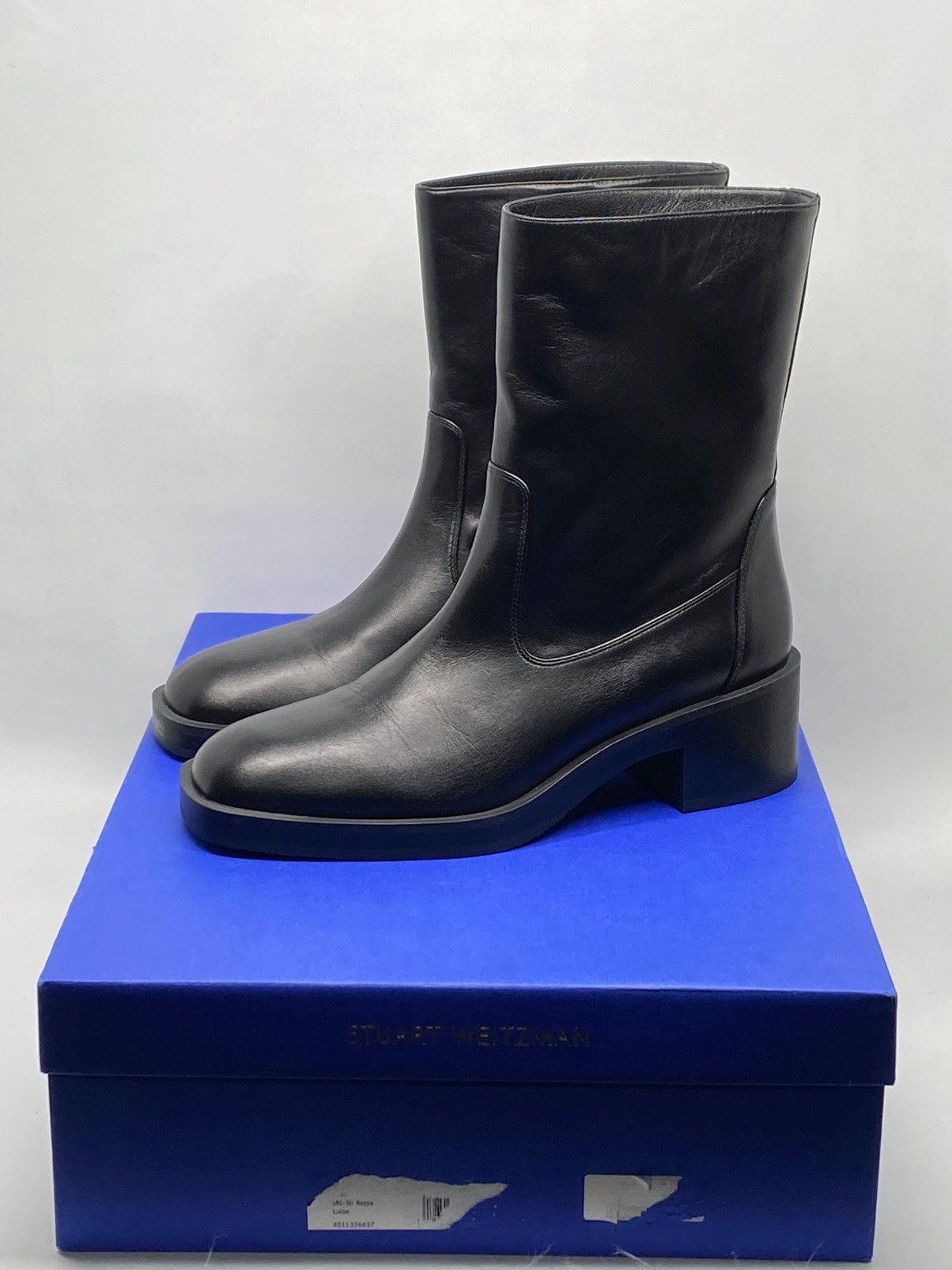 Stuart Weitzman Stuart Weitzman Calfskin Ankle Boots size 9 Size US 9 / IT 39 - 11 Thumbnail