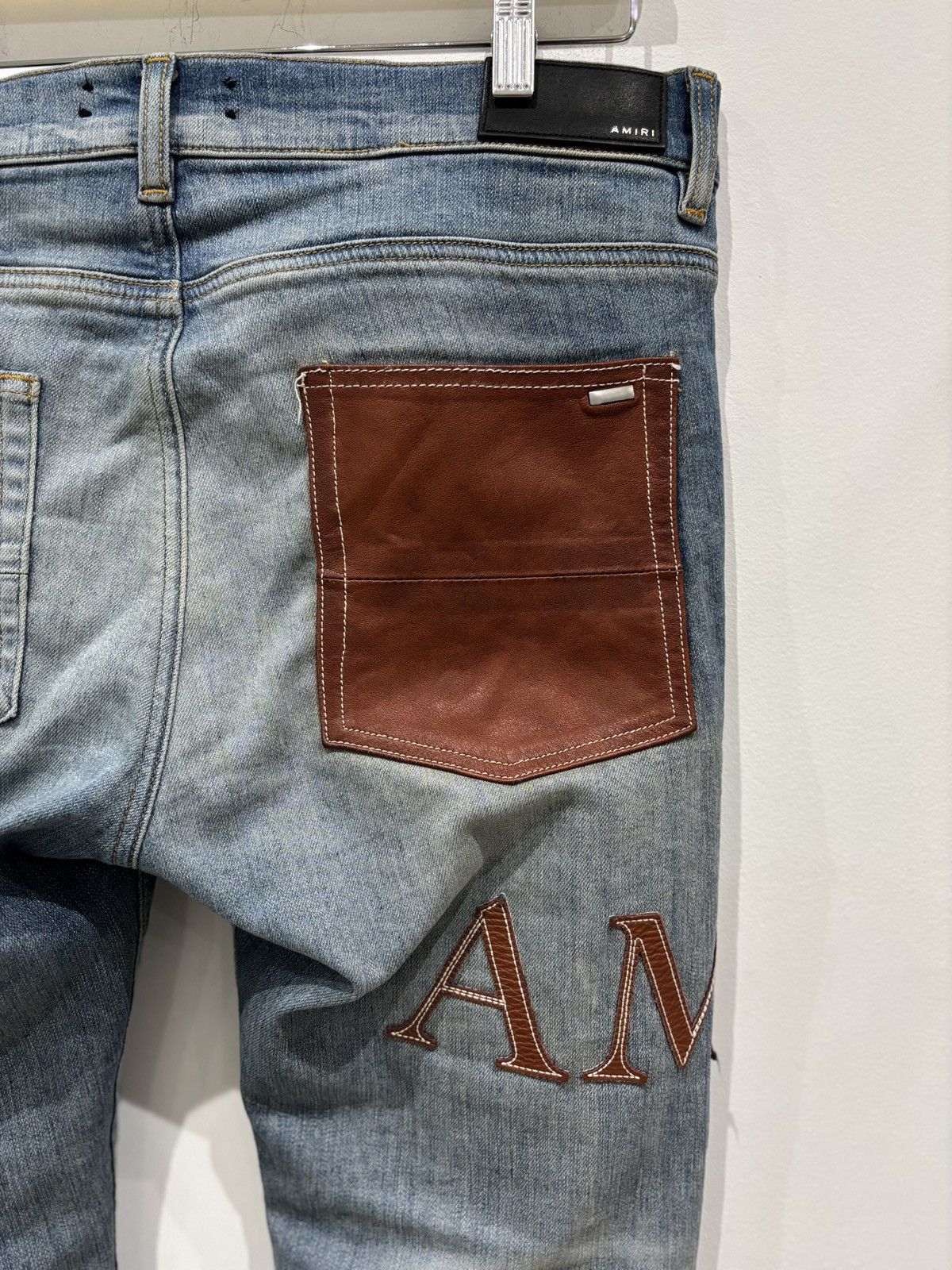 Amiri Amiri Clay Indigo Leather Stitch Logo Jeans Size: 33 Size US 33 - 4 Thumbnail