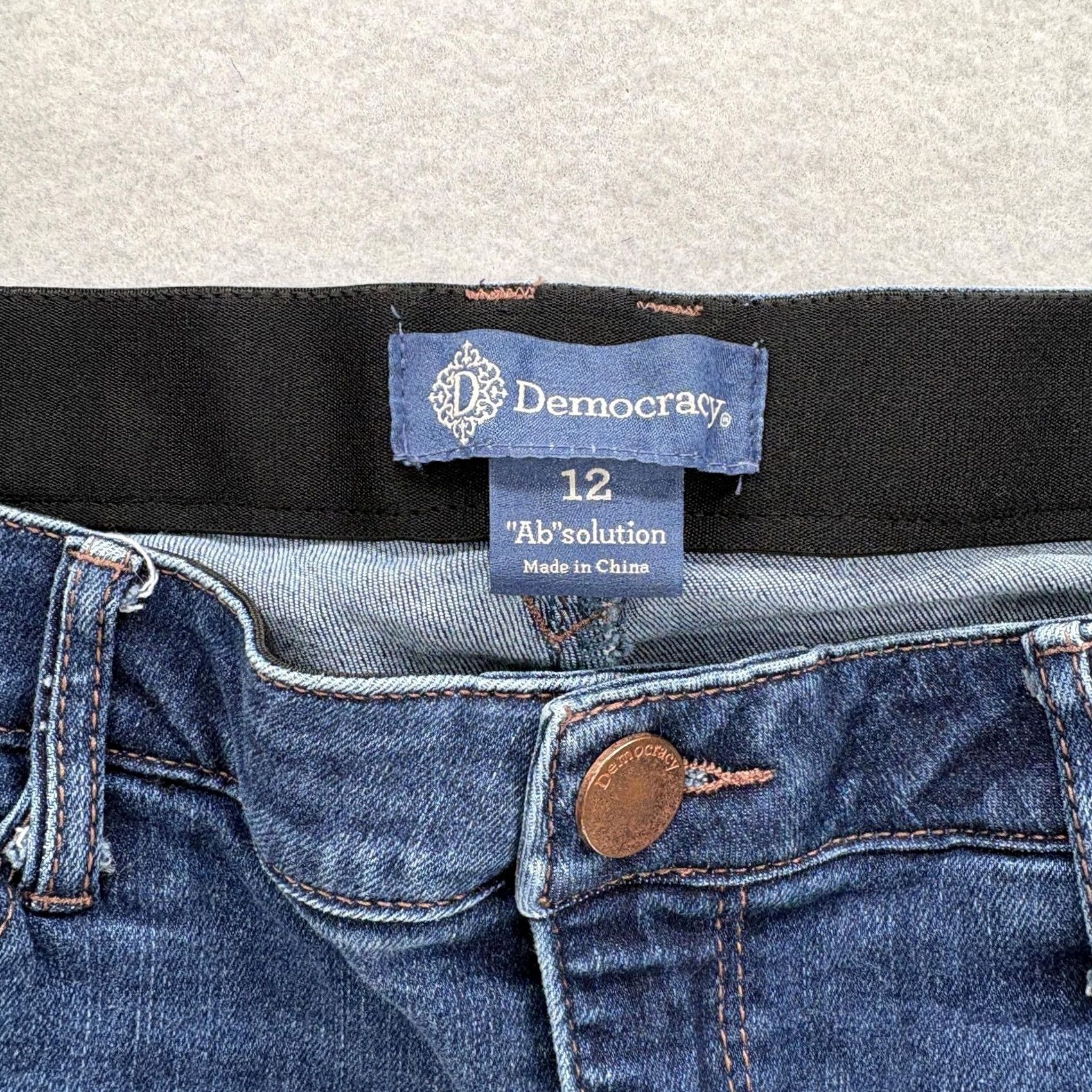Vintage Democracy Jeans Ankle Womens 12 Blue Wash Distressed Raw Hem Stretch Slim 5-Pocket Size 34" / US 12 / IT 48 - 4 Thumbnail