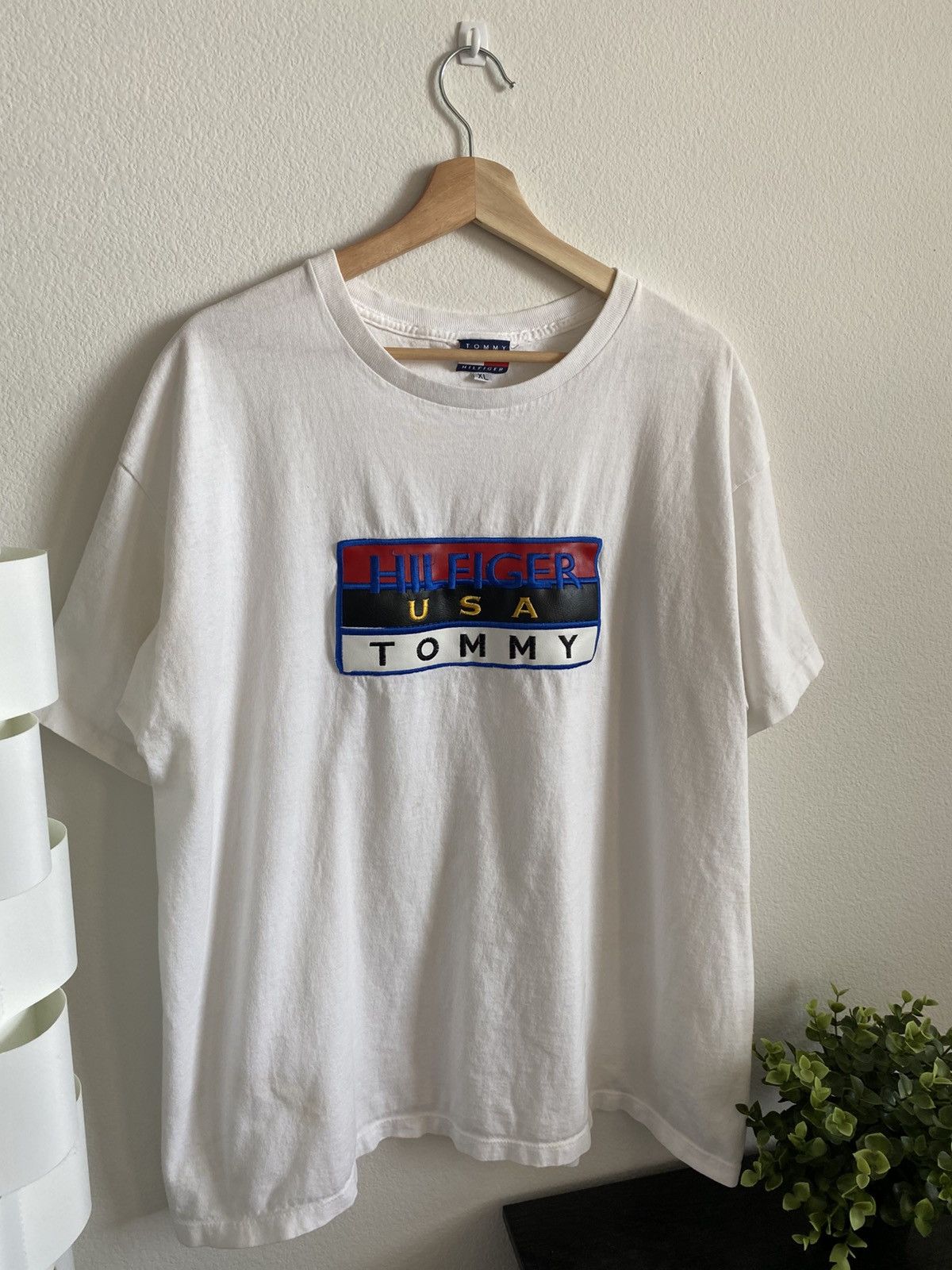 Tommy Hilfiger Vintage 90s Tommy Hilfiger Box Logo Tee Size US XL / EU 56 / 4 - 2 Thumbnail