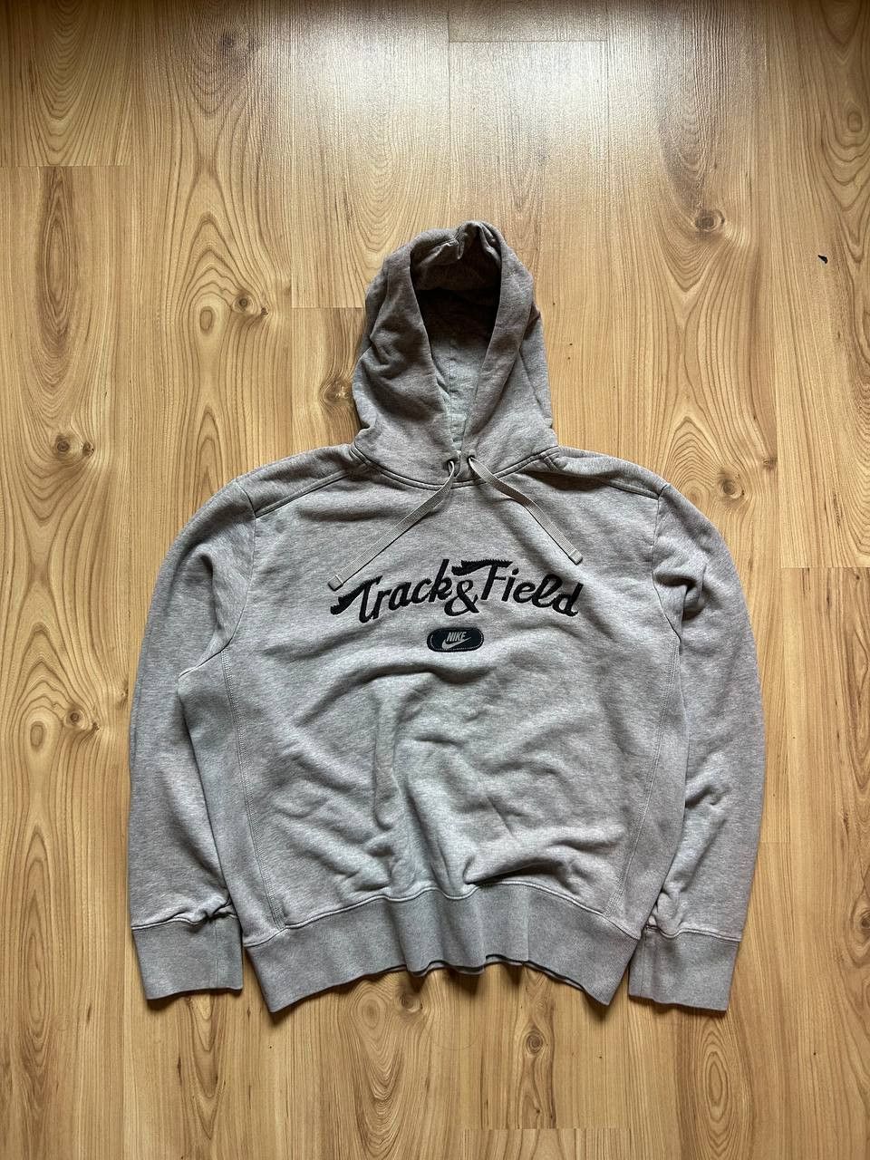 Nike Vintage Nike trackfield big logo streetwear Size US XL / EU 56 / 4 - 1 Thumbnail