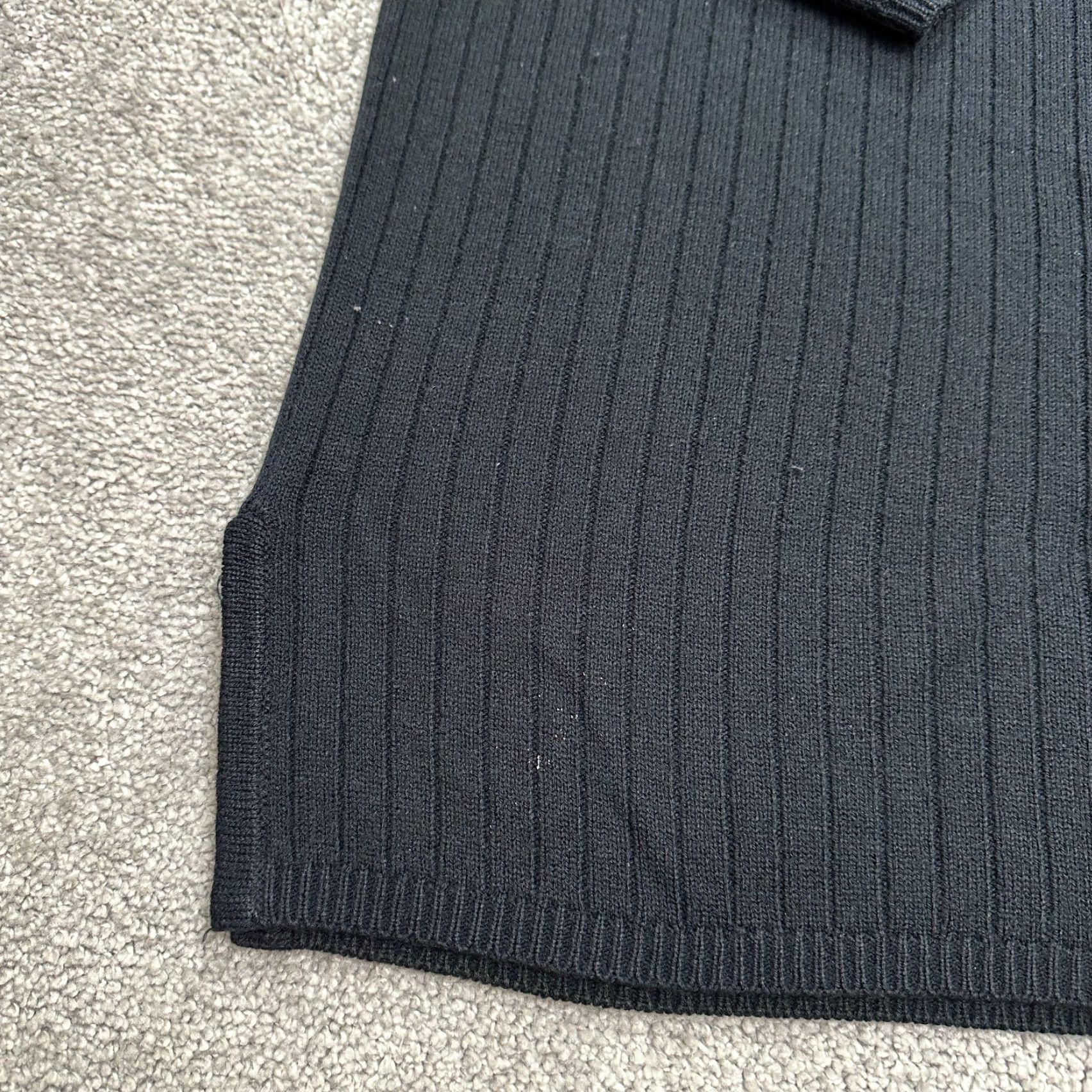 Vintage Sag Harbor Pullover Sweater Women Petite Large Solid Black Ribbed Knit Crew Neck Adult Pets Size: PL Black Classic Knit Sweater Womens Size L / US 10 / IT 46 - 6 Thumbnail