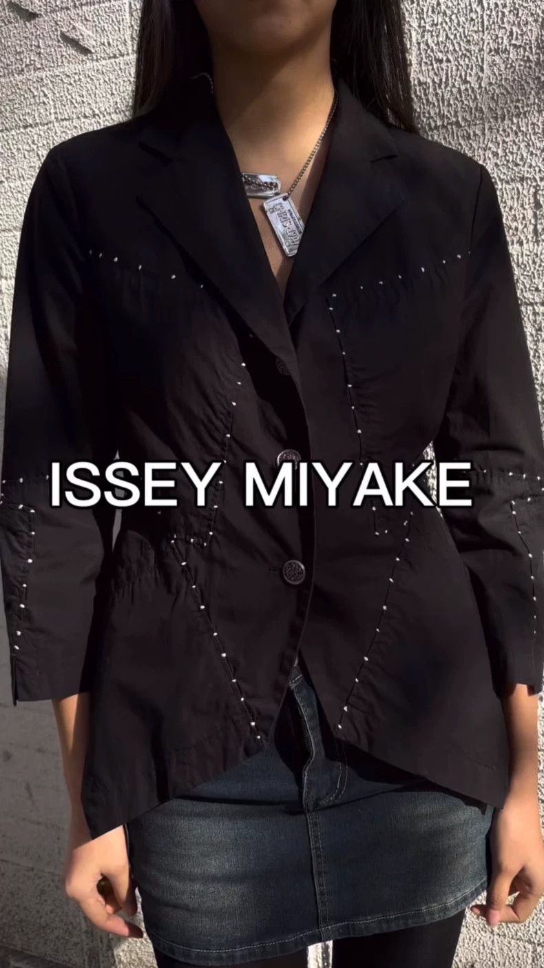 Issey Miyake issey miyake Black shirt 2506-Nextarrow Size US L / EU 52-54 / 3 - 1 Thumbnail