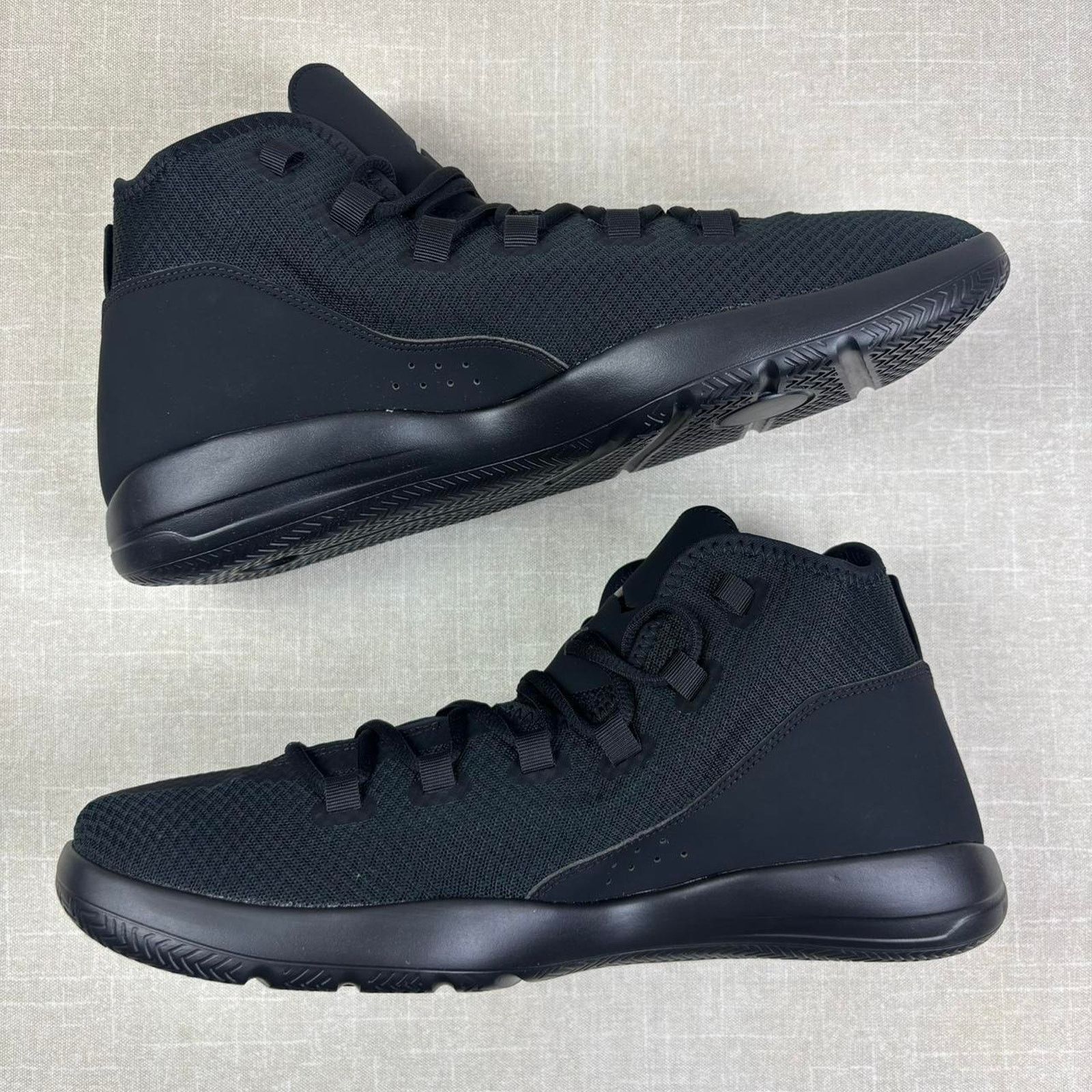 Jordan Brand 👣 2019 Jordan Reveal 'Triple Black' 13M Size US 13 / EU 46 - 4 Thumbnail