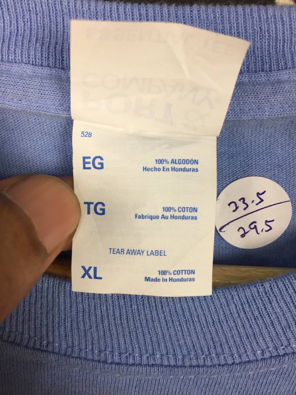 Vintage Amazon CLT4 Charlotte North Carolina Warehouse Tee Size US XL / EU 56 / 4 - 10 Thumbnail