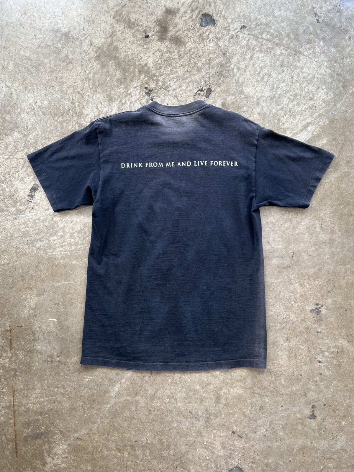 Vintage Vintage 1994 Interview With a Vampire Tom Cruise Tee Large Size US XL / EU 56 / 4 - 4 Thumbnail