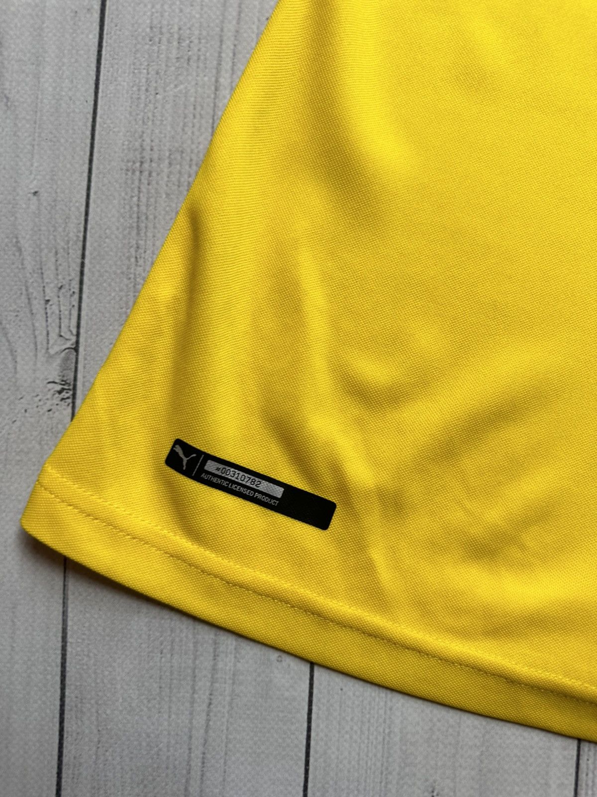 Vintage Vintage puma Borussia Dortmund soccer jersey size M Size US M / EU 48-50 / 2 - 2 Thumbnail