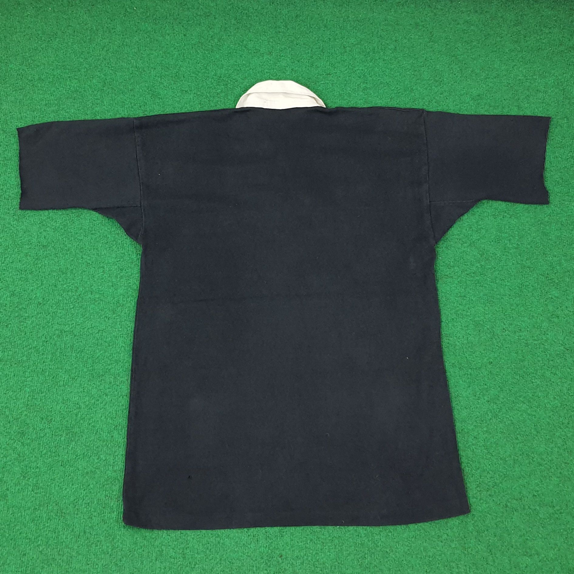 Canterbury of New Zealand Vintage Canterbury of New Zealand Polo Shirt C239N36 Size US L / EU 52-54 / 3 - 3 Thumbnail