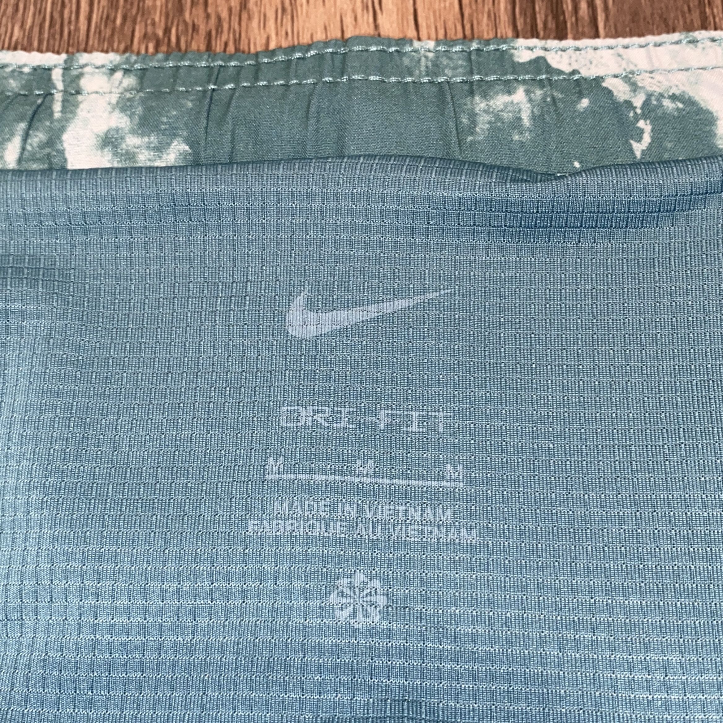 Nike Nike 2-in-1 Run Division Stride Blue Splatter Shorts 30-32W Size US 31 - 3 Thumbnail