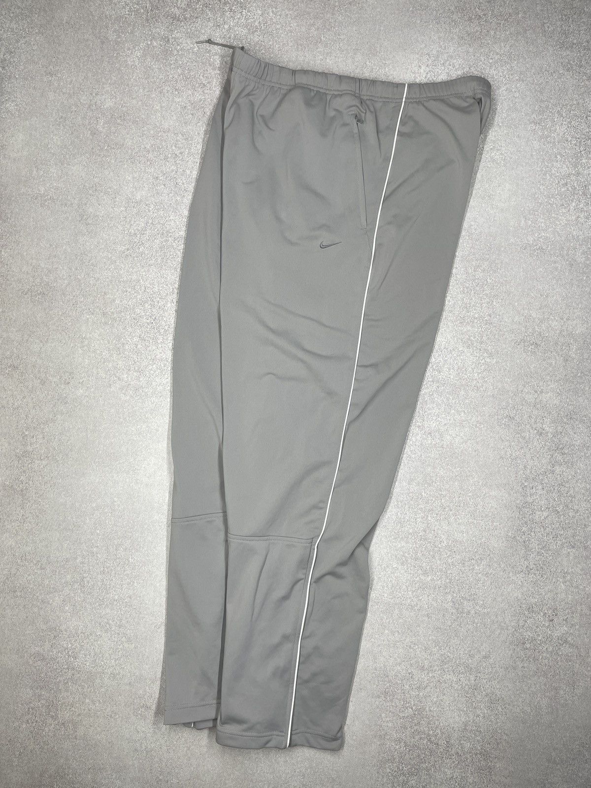 Nike Vintage Nike Sweatpants Grey Drill Y2K TECH ACG Size XXL Size US 38 / EU 54 - 4 Thumbnail