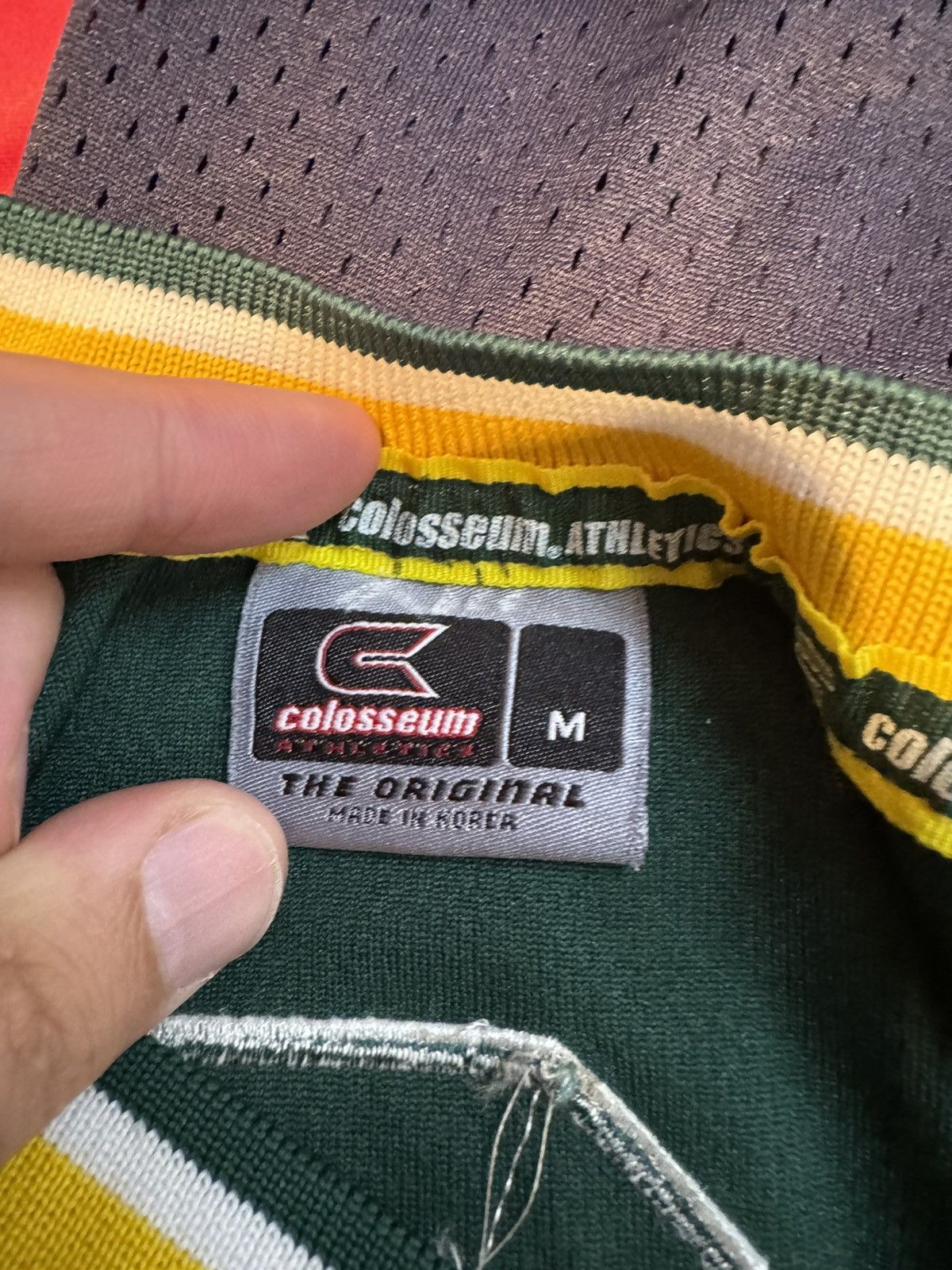 Colosseum Athletics Colosseum Oregon Ducks Stitched Basketball Jersey #33 Size M Size US M / EU 48-50 / 2 - 6 Thumbnail