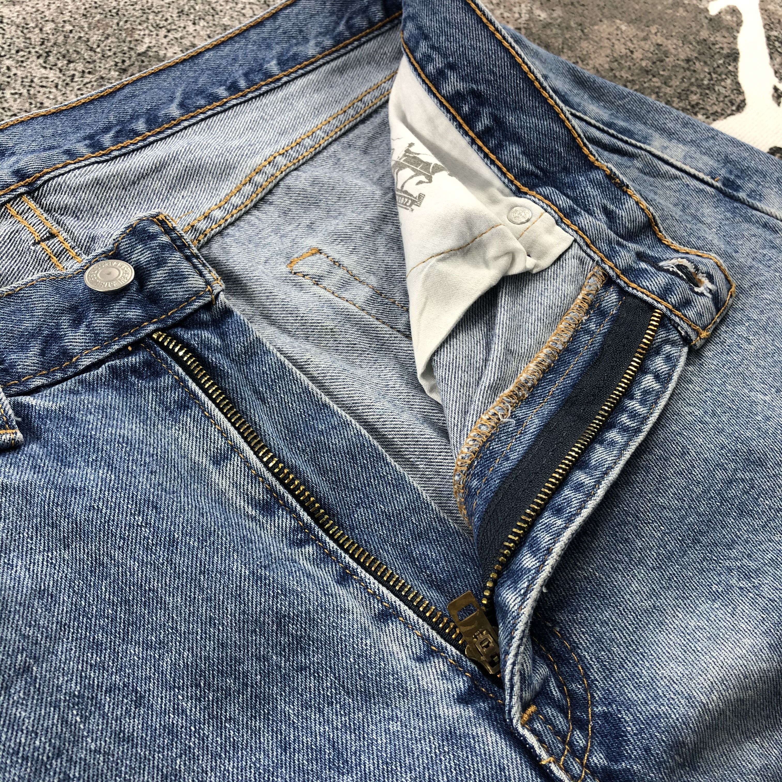 Levi's Vintage Levis 505 Jeans Faded Blue Medium Wash Denim Size US 36 / EU 52 - 8 Thumbnail