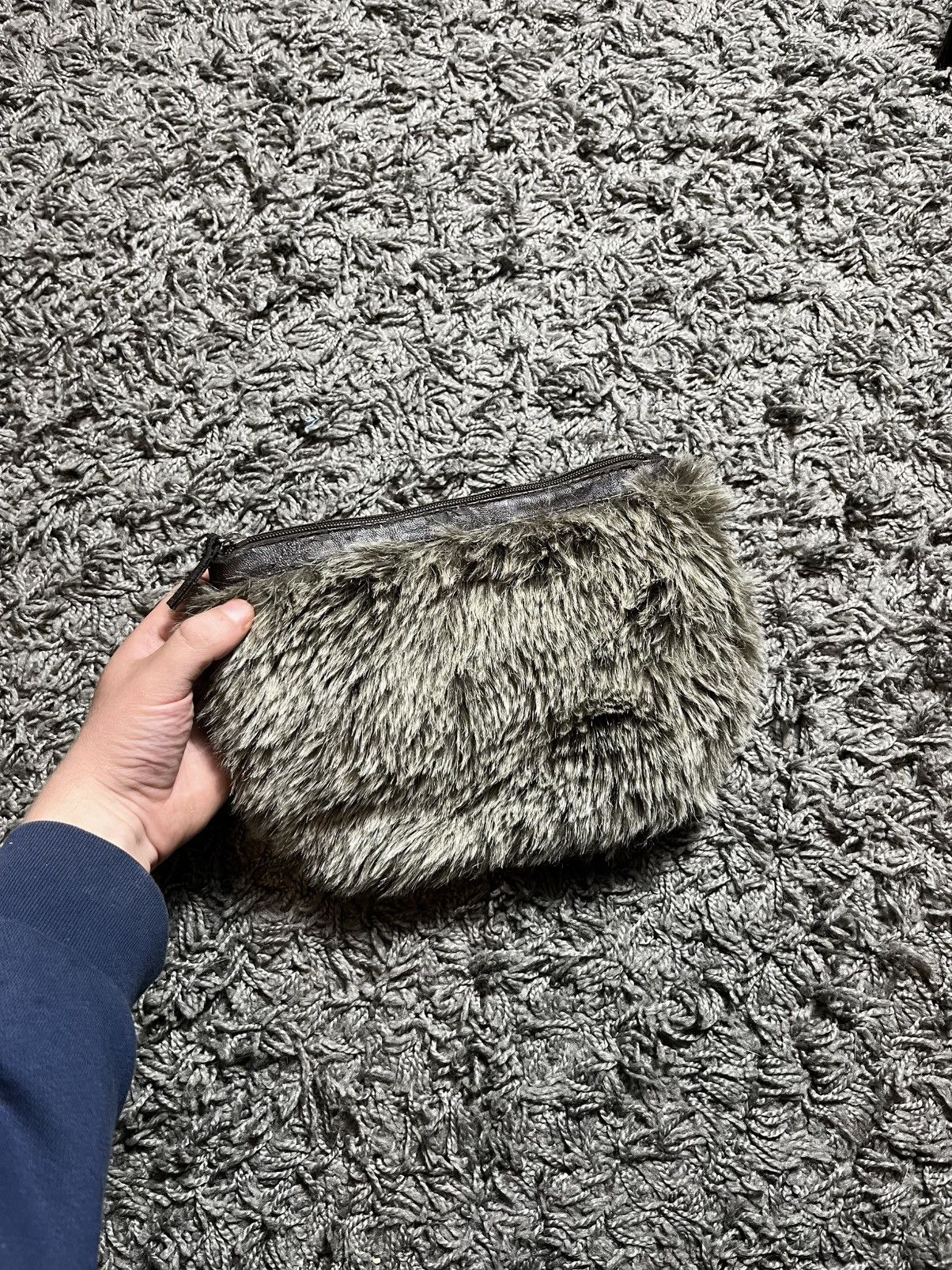Japanese Brand × Vintage VINTAGE FUZZY MOHAIR HANDLE BAG DESIGNER STYLE Size ONE SIZE - 1 Thumbnail
