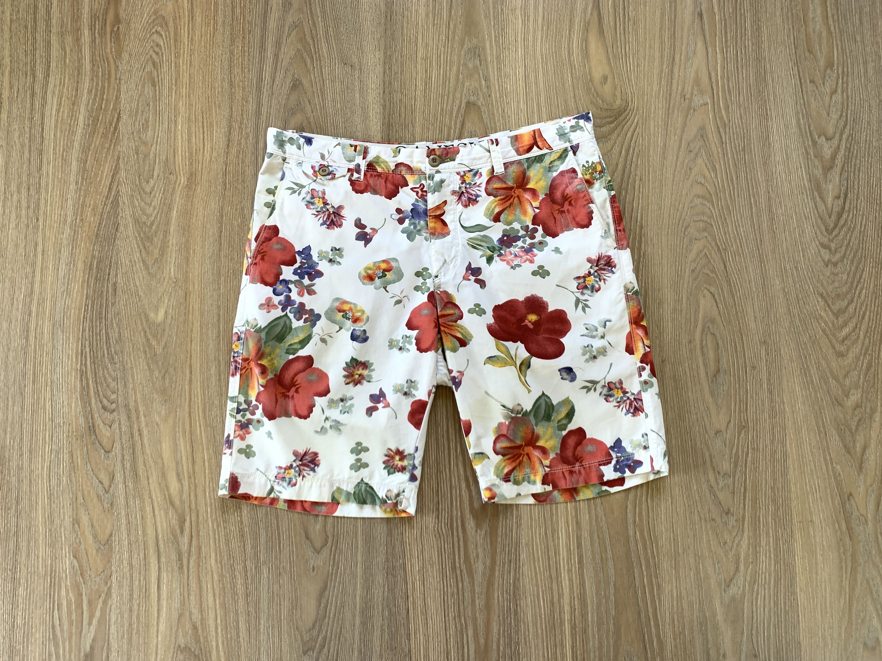Vintage Ganesh Cotton Cargo Shorts Size US 38 / EU 54 - 1 Thumbnail