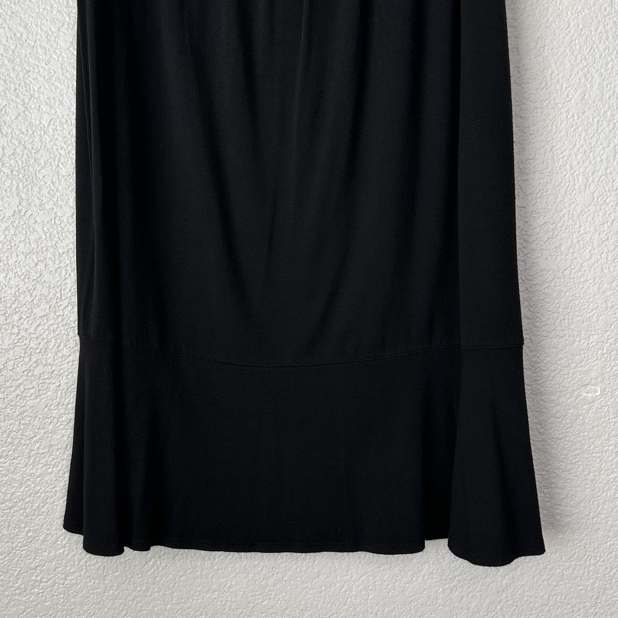 Chicos Chico’s Black Elasticized Waist Midi Skirt Size 30" / US 8 / IT 44 - 3 Thumbnail