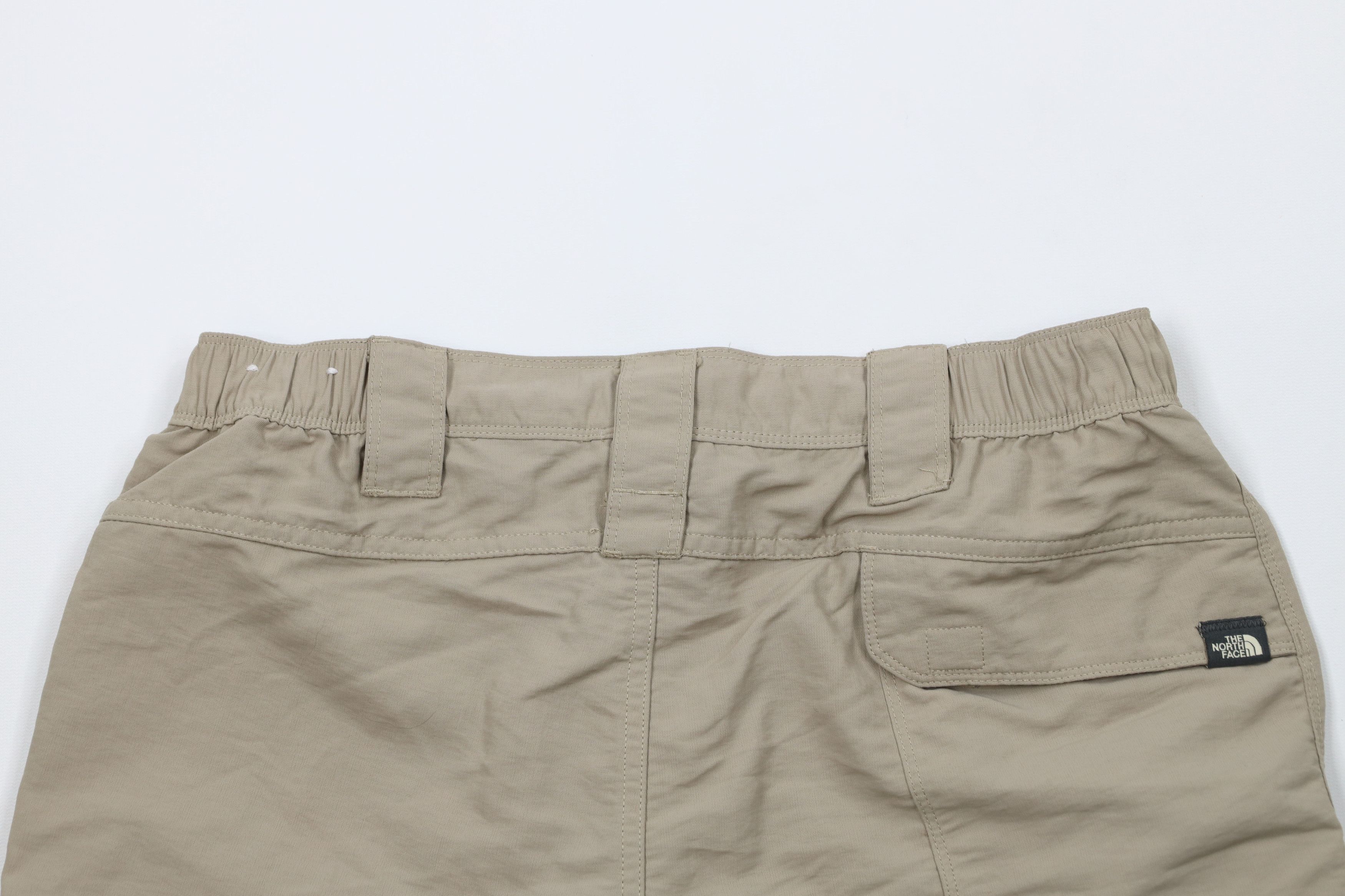 The North Face × Vintage Vintage Y2K The North Face Spell Out Hiking Cargo Shorts Size US 30 / EU 46 - 11 Thumbnail