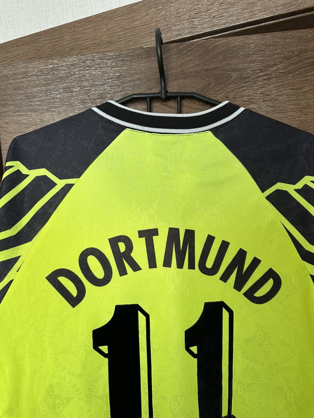 Nike 1994/1995 Nike Borussia Dortmund Vintage Long Sleeve Jersey Size US M / EU 48-50 / 2 - 22 Thumbnail