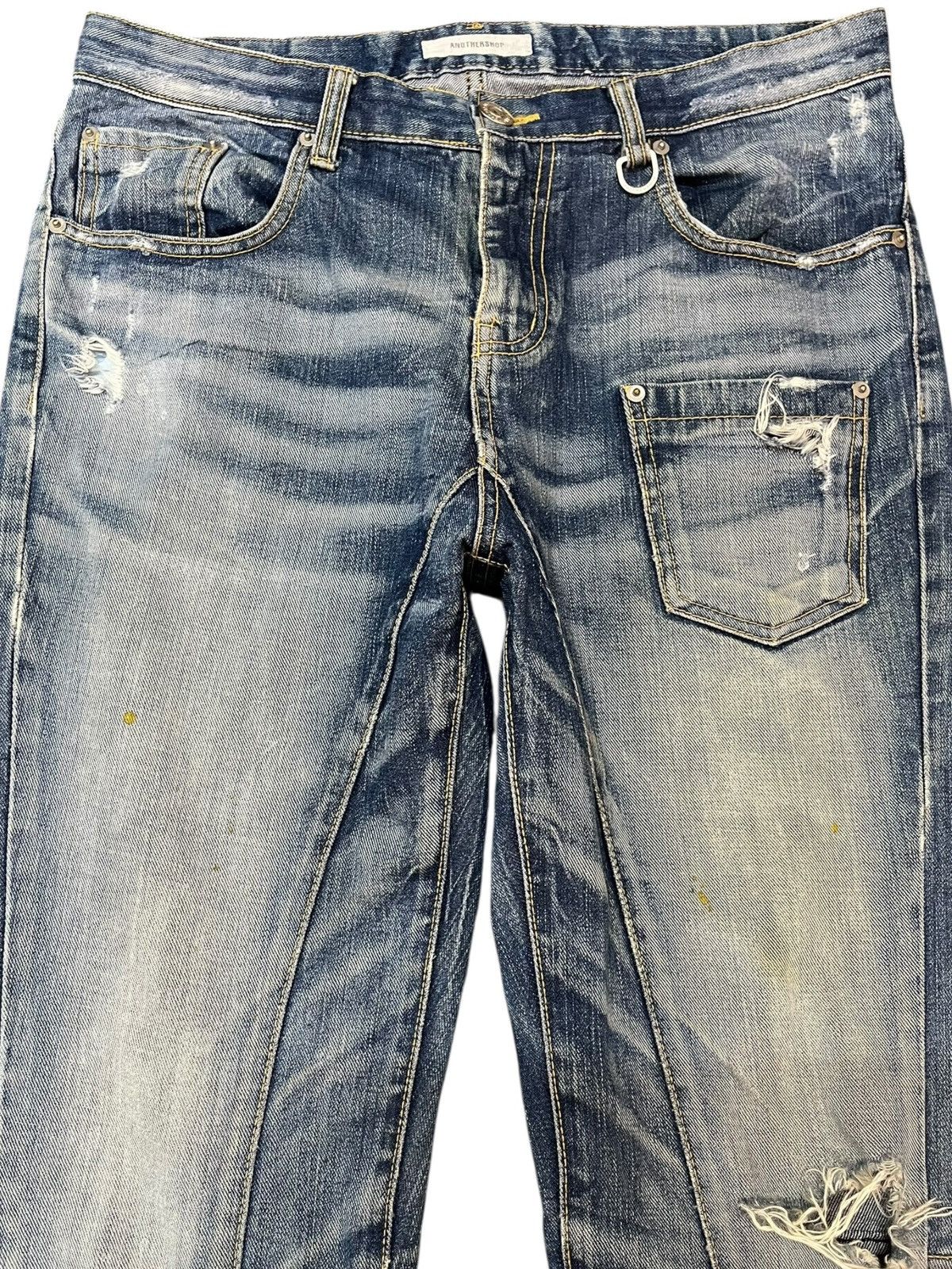 Le Grande Bleu (L.G.B.) Vintage Another Shop Faded Distressed Avantgarde Style Denim Size US 33 - 2 Thumbnail