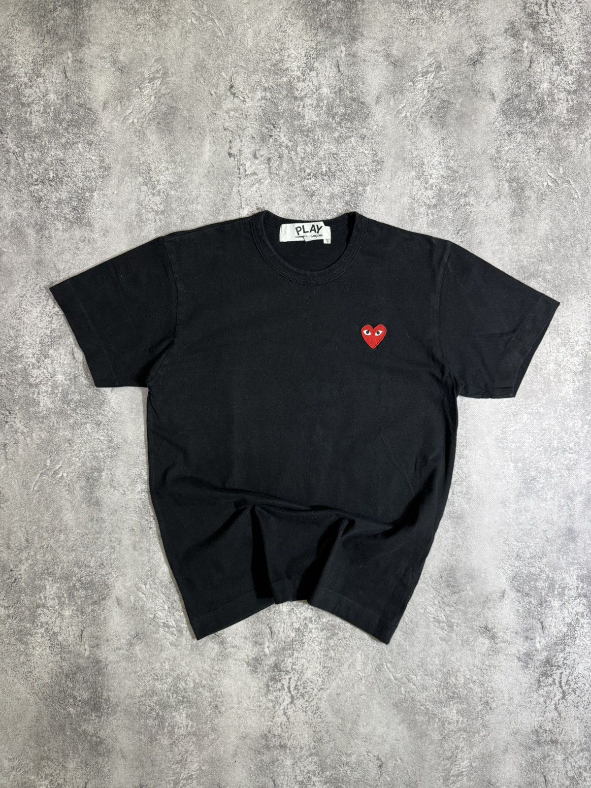 Comme des Garcons PLAY × Designer × Japanese Brand Play Comme des garçons heart logo designer Japanese tee Size US M / EU 48-50 / 2 - 1 Thumbnail