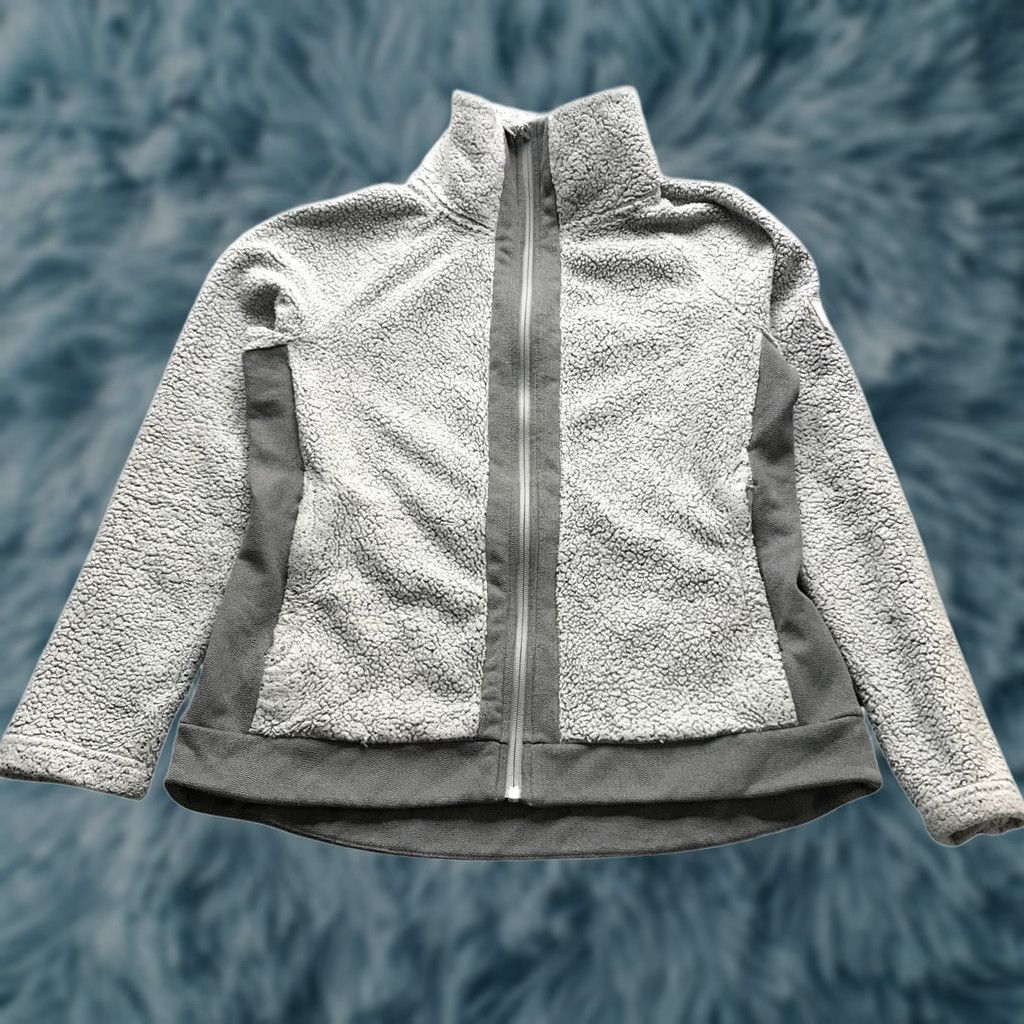 The North Face The North Face Furry Fleece Sherpa Jacket Womens M Gray Full Zip Mock Neck Jacket Size M / US 6-8 / IT 42-44 - 1 Thumbnail
