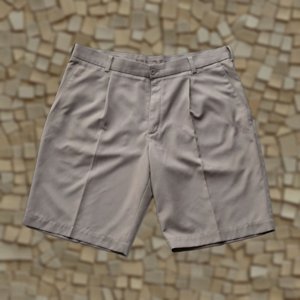Nike VINTAGE Nike Golf Khaki Dri-FIT Men’s Adult Tan Shorts 36W 22"L SZ XL Navy? Size US 36 / EU 52 - 1 Thumbnail