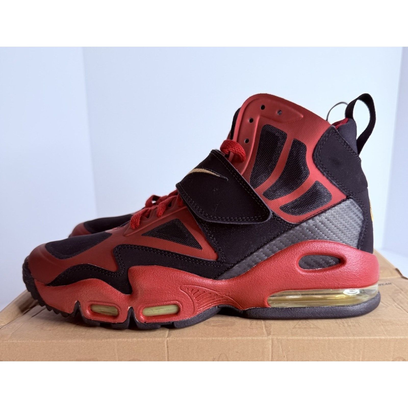 Nike Rare 2012 Nike Air Max Express Men’s Size 8.5 OG Box (20) Size US 8.5 / EU 41-42 - 3 Thumbnail