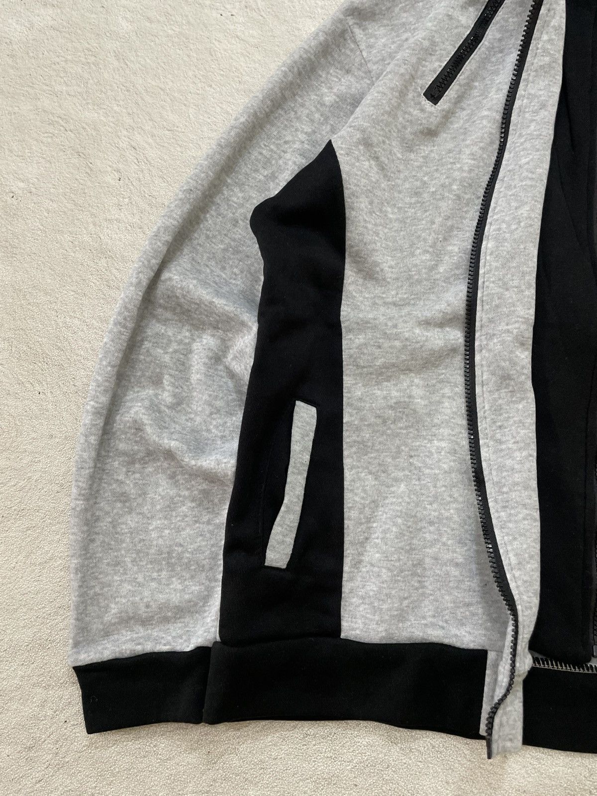 Japanese Brand 2000s Double Layer Zip Hoodie Techwear Hysteric If6was9 LGB Size US XL / EU 56 / 4 - 3 Thumbnail