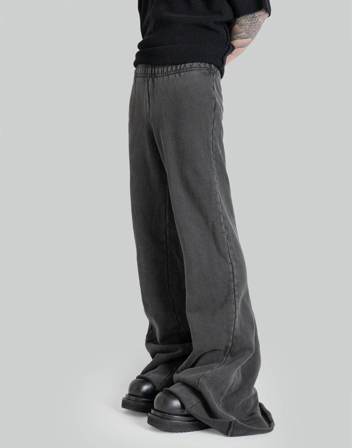 Designer × Entire Studios Entire Studios ink flared sweatpants size L Size 30" / US 8 / IT 44 - 3 Thumbnail
