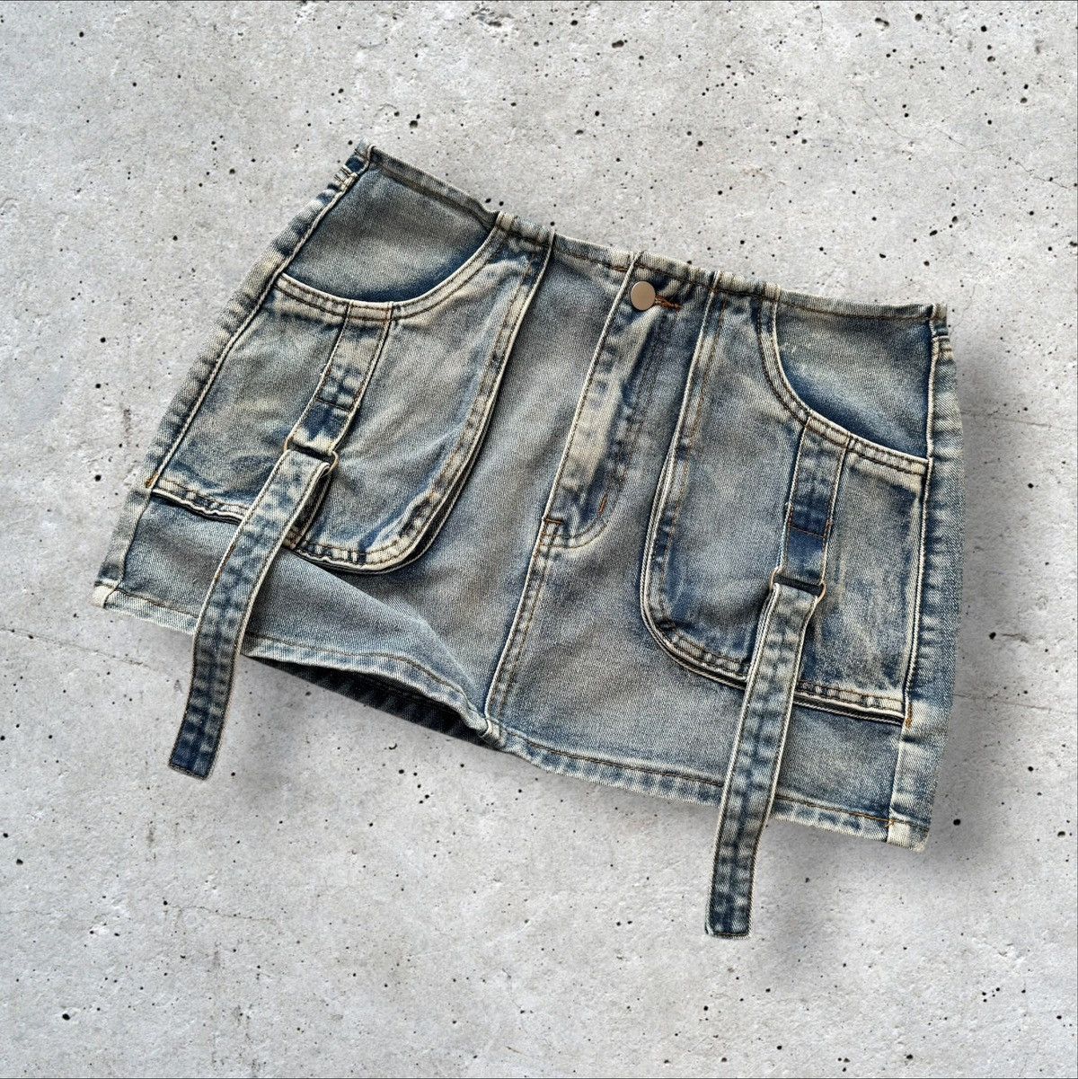 If Six Was Nine CARGO + BONDAGE DENIM MINI SKIRT Size 28" / US 6 / IT 42 - 2 Thumbnail