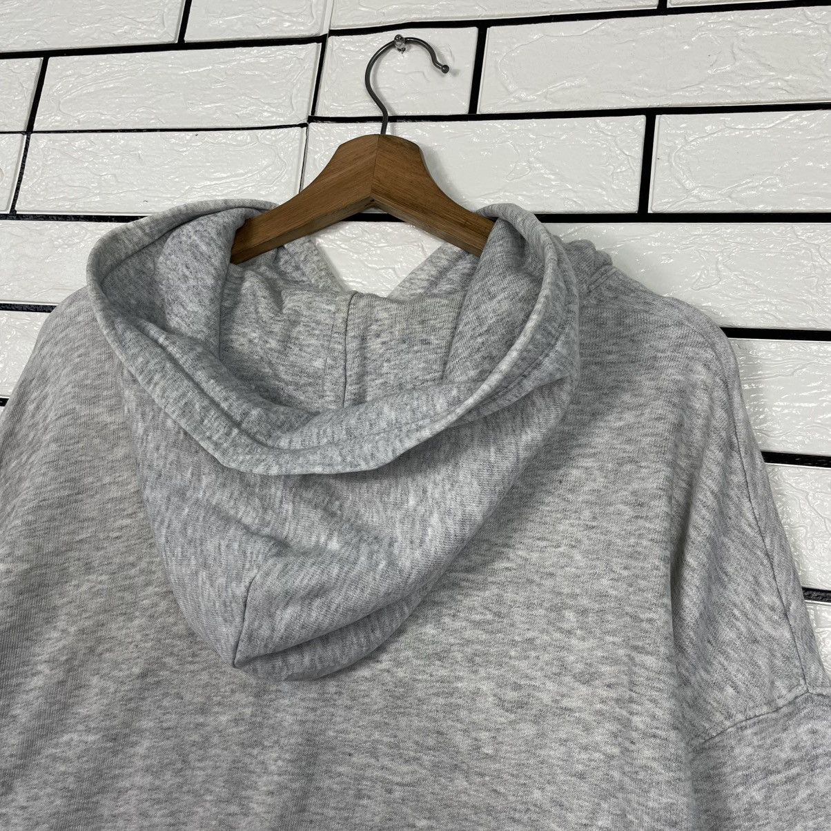 Uniqlo Uniqlo Petter Rabbit Pullover Hoodie Size US L / EU 52-54 / 3 - 9 Thumbnail