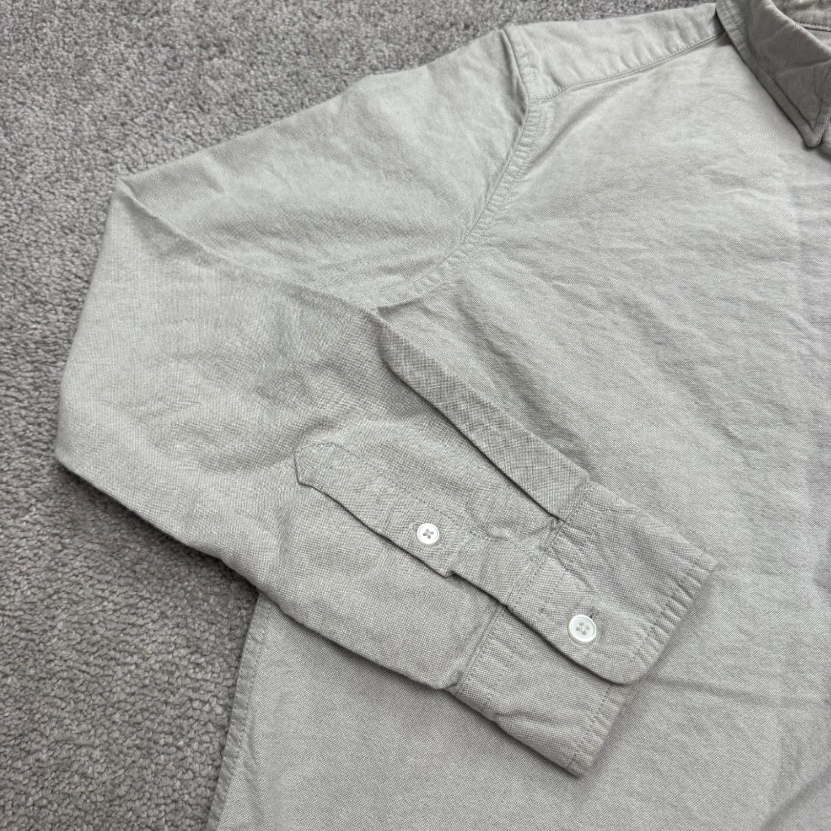 Oakley Oakley Shirt Mens M Gray Button-Down Long Sleeve Cotton Oxford Classic, Outdoor, Preppy, Lightweight, Breathable, Pockets, Regular Fit Size US M / EU 48-50 / 2 - 3 Thumbnail