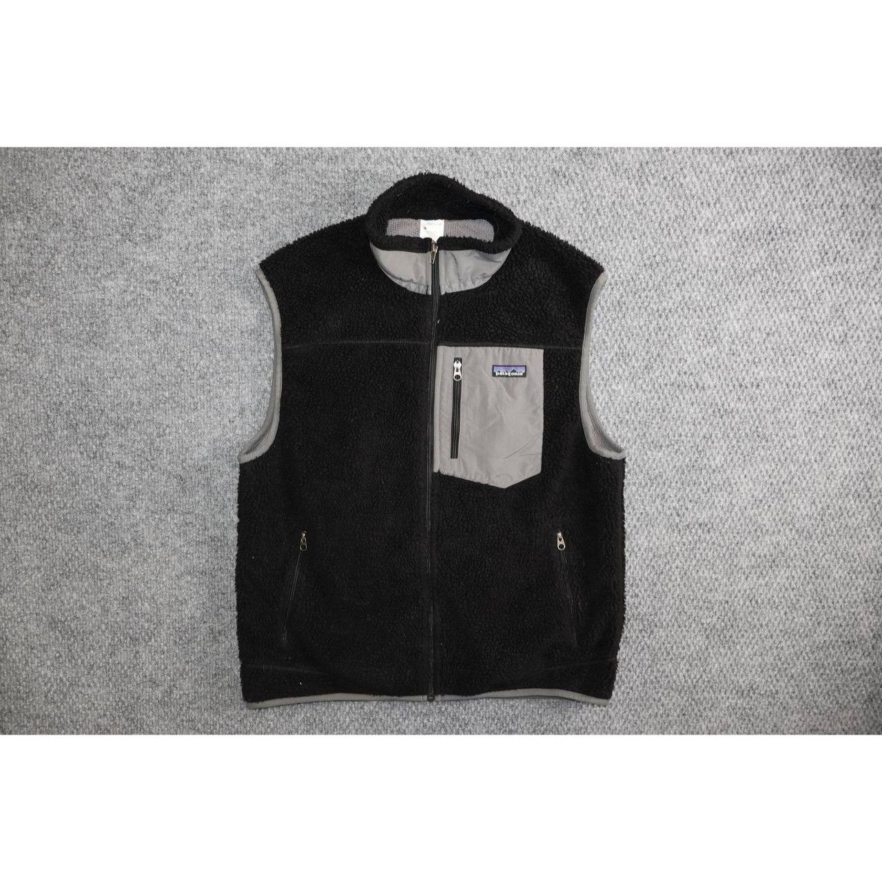 Patagonia Vintage Patagonia Retro Pile Vest Full Zip Mens Large Black Size US L / EU 52-54 / 3 - 9 Thumbnail