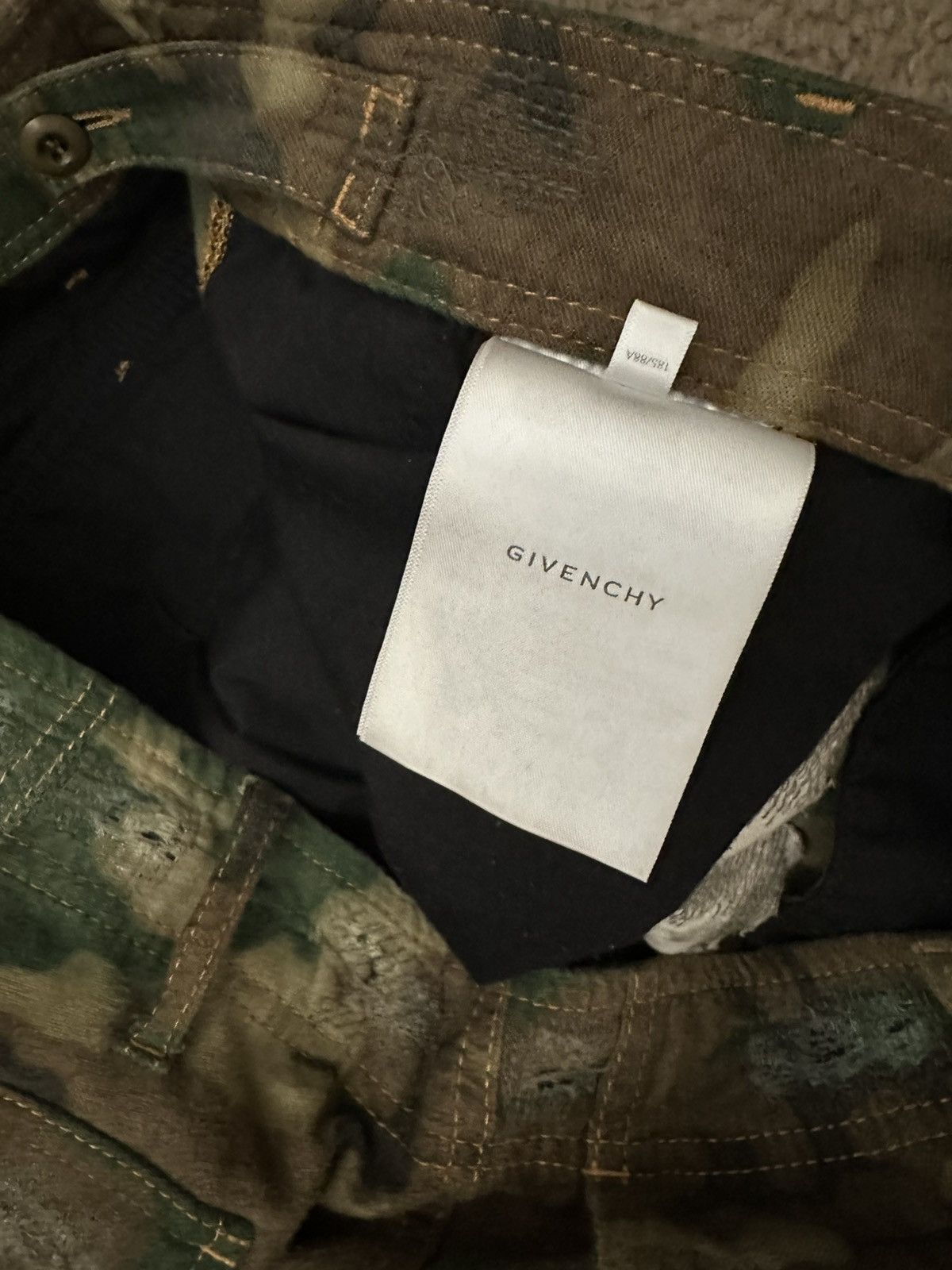 Givenchy × MMW Givenchy boro camo cargo pants（sold） Size US 34 / EU 50 - 4 Thumbnail