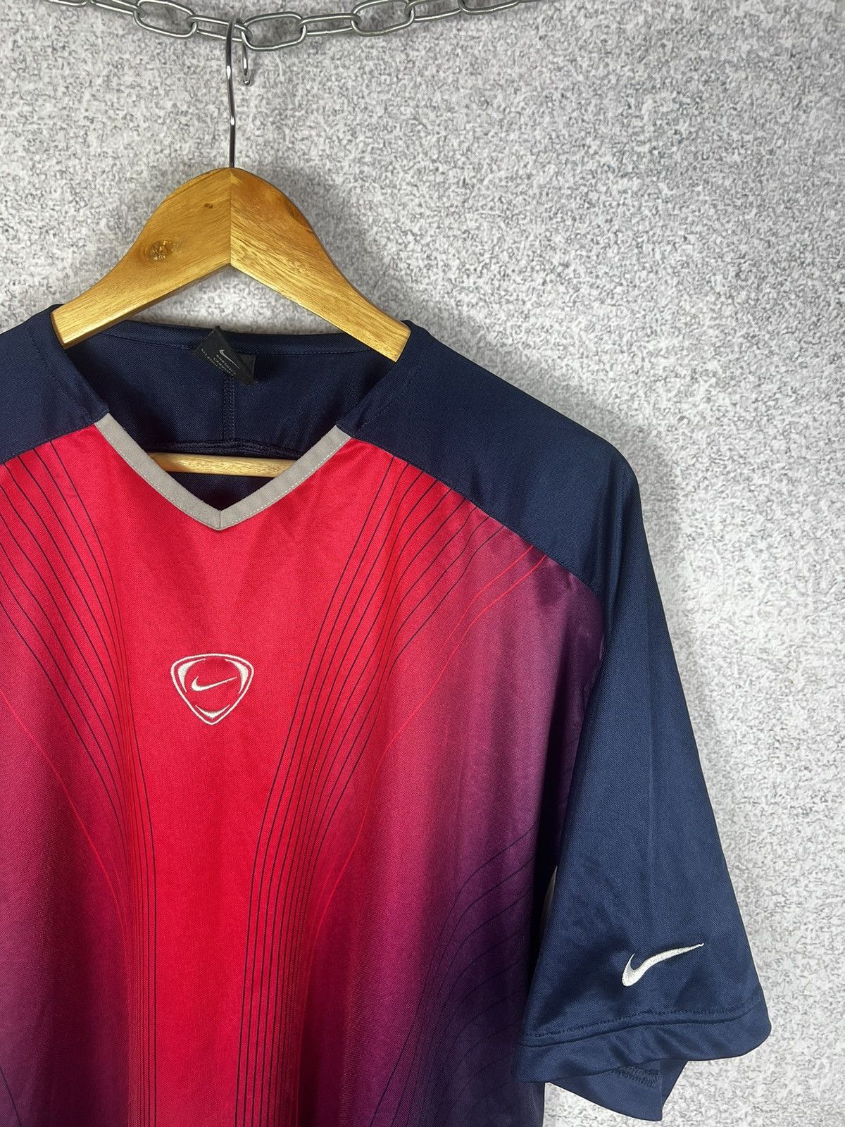 Nike Vintage Nike Center Swoosh Logo Tee Size US XL / EU 56 / 4 - 2 Thumbnail