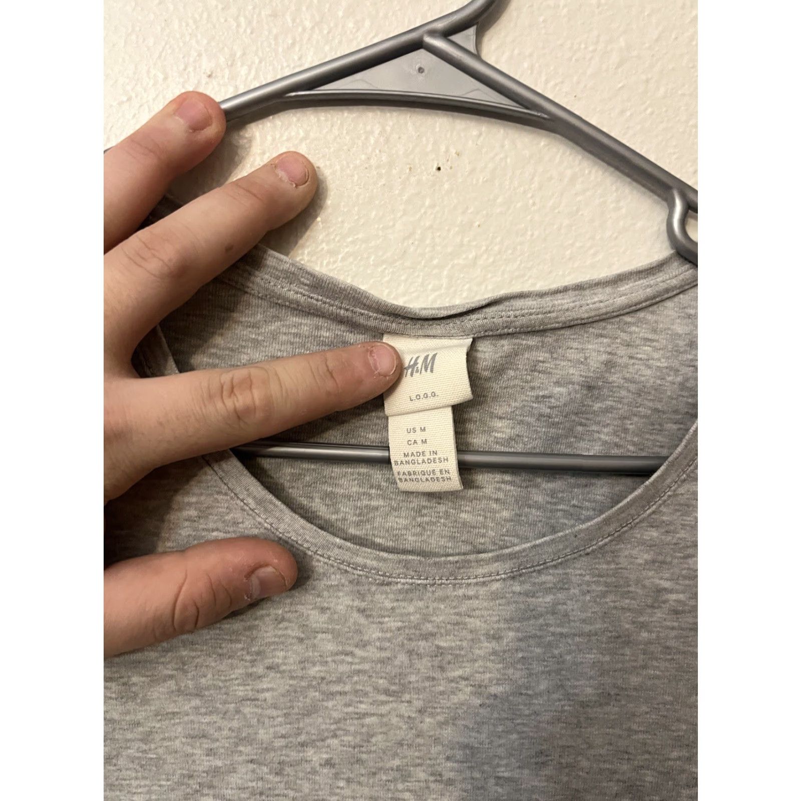 H&M H&M Women's T-Shirt Gray Round Neck Long Sleeve Logg Long Sleeve Clothing Basic Shirt M Womens Regular Size Gray H&M T-Shirt, Solid, Casual, 90s? Size M / US 6-8 / IT 42-44 - 2 Thumbnail