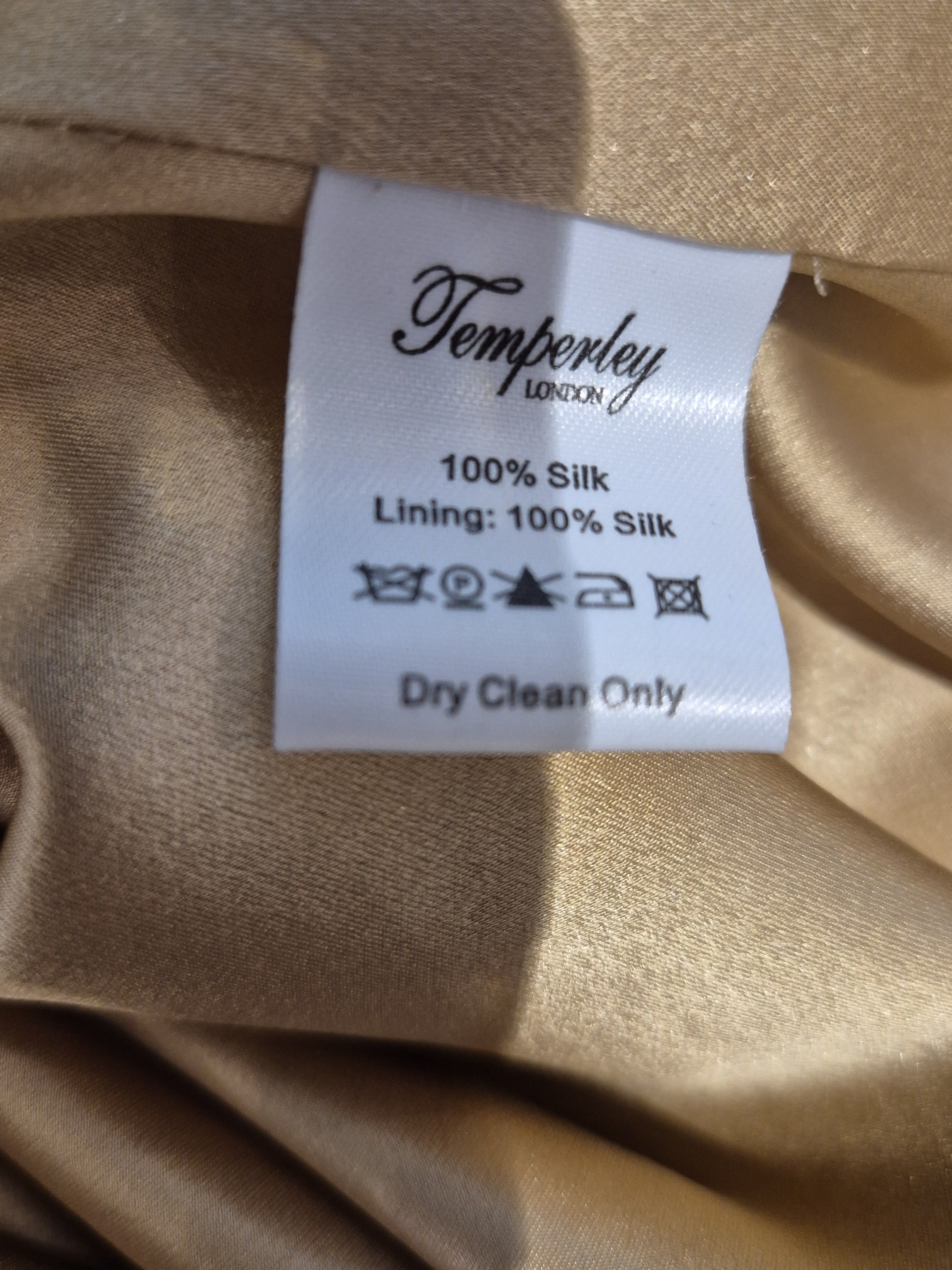 Temperley London Silk tiger print, fitted dress Size S / US 4 / IT 40 - 10 Thumbnail
