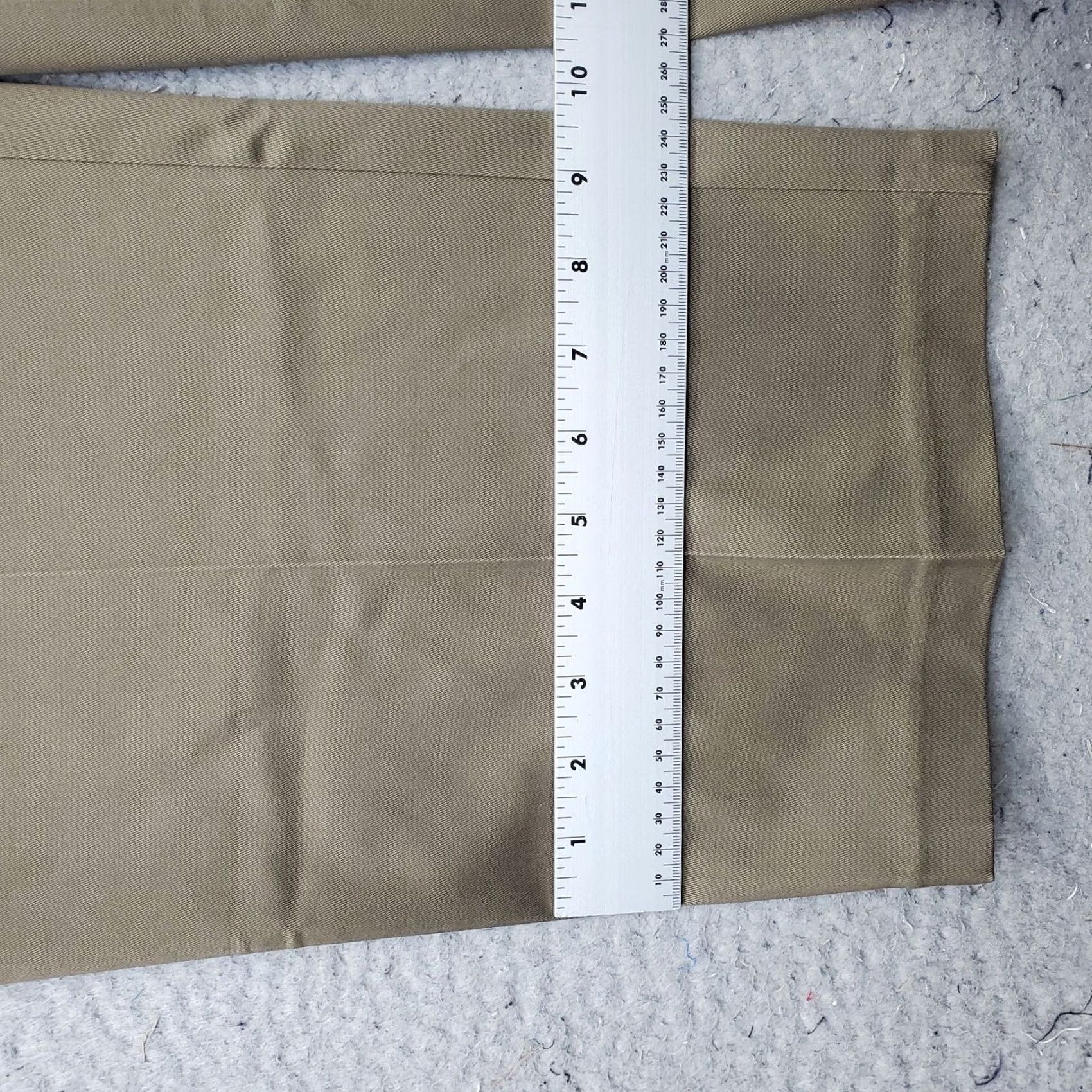 Haggar Haggar Premium Khaki Pants Mens 42x30 Tan Classic Fit Straight Iron Wrinkle Free Size US 42 / EU 58 - 5 Thumbnail