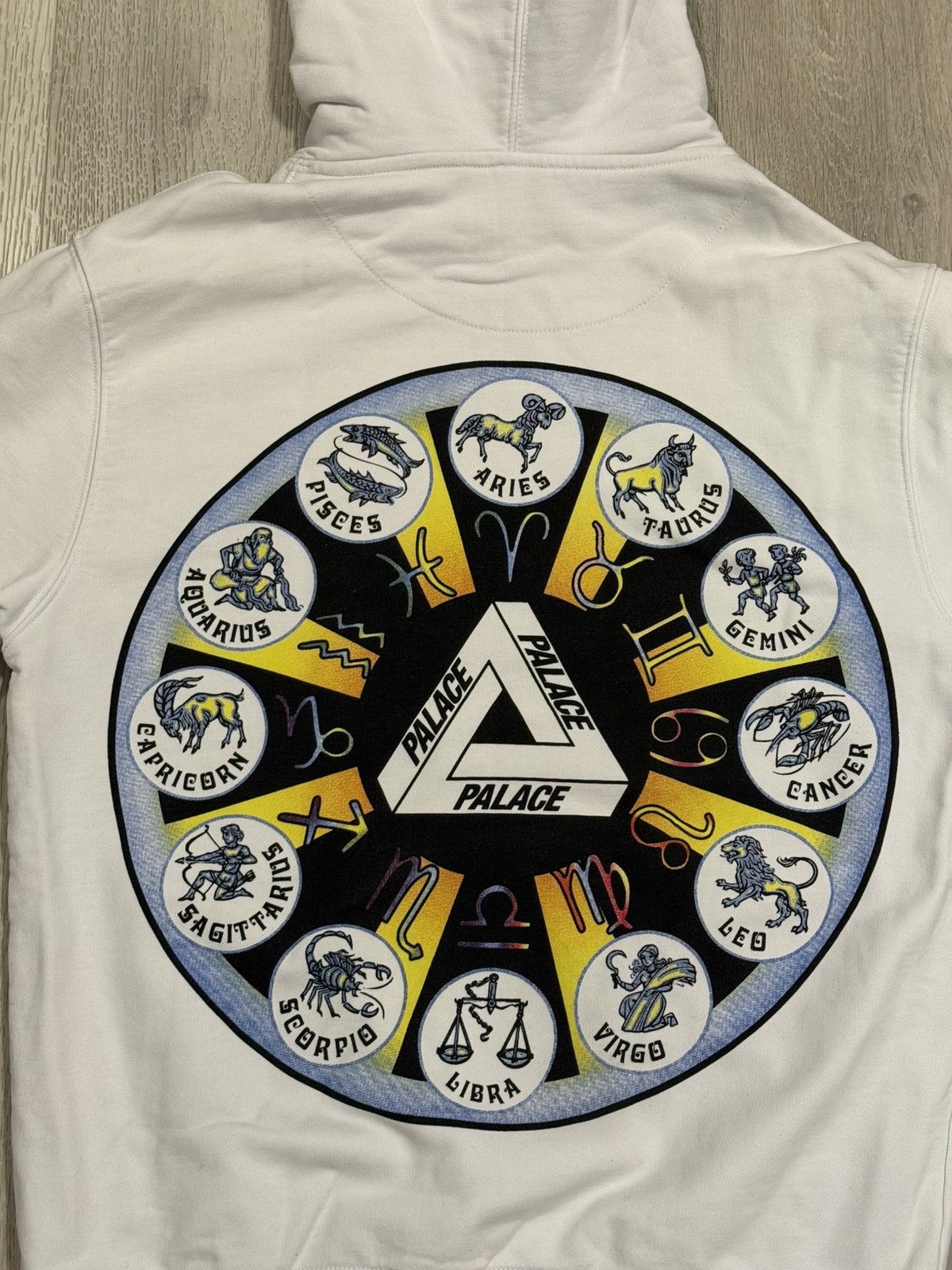 Palace Palace Zodiac Tri-Ferg Hoodie White - CRISP PRINT Size US S / EU 44-46 / 1 - 5 Thumbnail