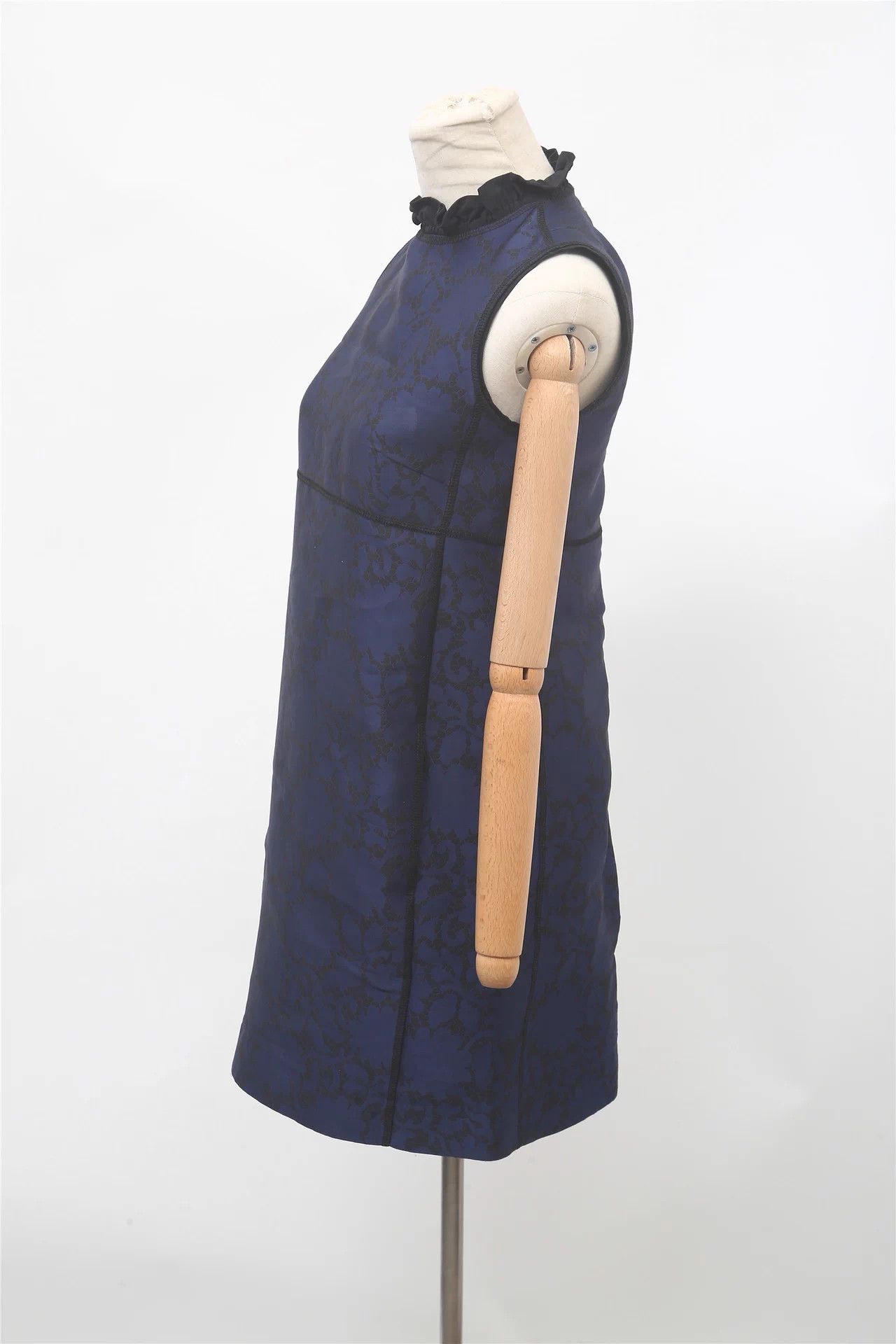 Louis Vuitton LV Dress 34 Size XS / US 0-2 / IT 36-38 - 2 Thumbnail